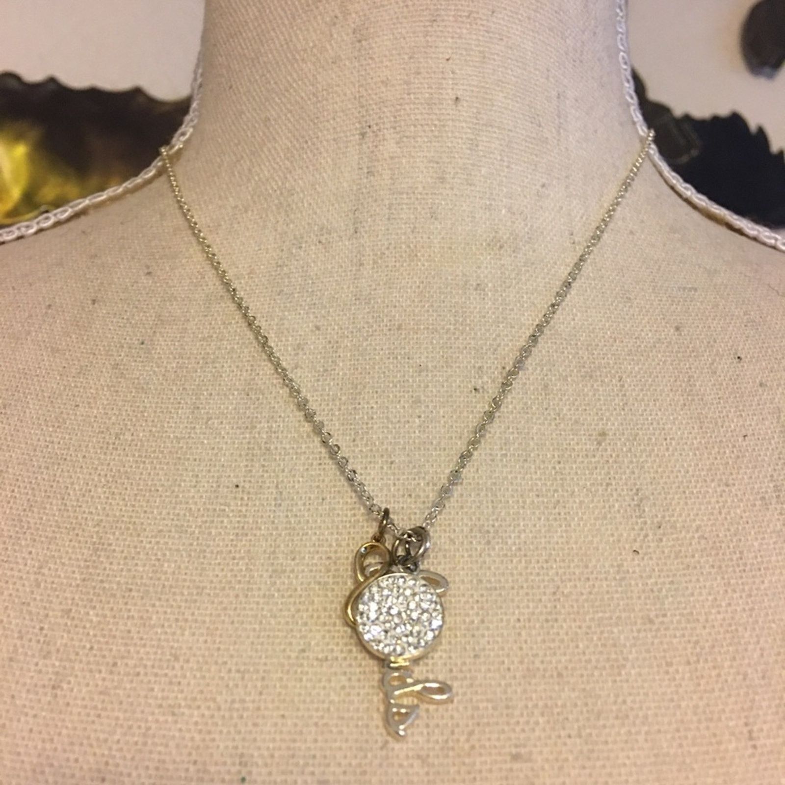 Jewelry Gold and silver tone “friends” charm necklace Size ONE SIZE - 1 Thumbnail