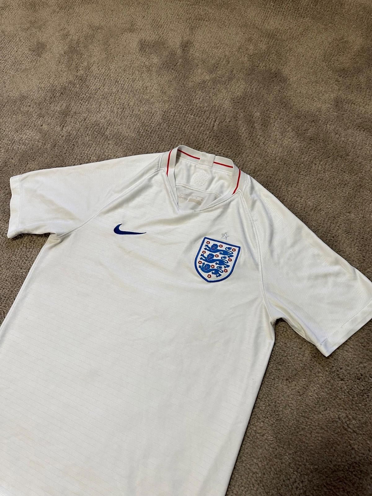 Nike Nike England National Team 2018-2019 Home Football Jersey M Size US M / EU 48-50 / 2 - 3 Thumbnail