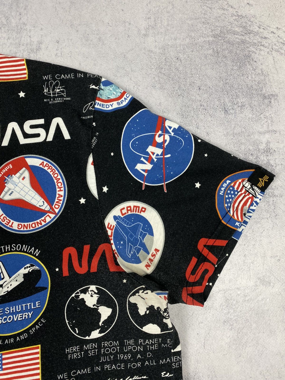 Alpha Industries Alpha Industries NASA Cosmos USA Flag Tee Size US XL / EU 56 / 4 - 7 Thumbnail