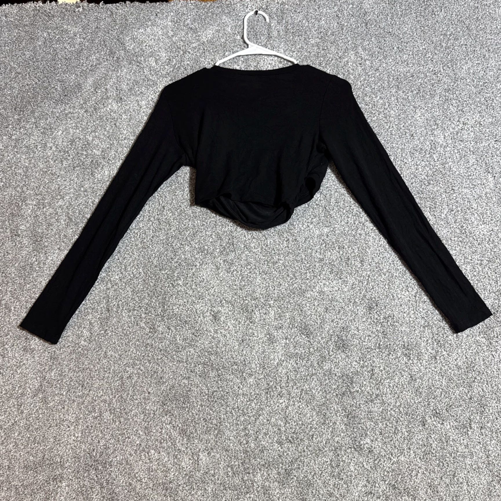 Vintage White Fox Cropped Top Womens M Black V-Neck Long Sleeve Pullover Casual Streetwear Y2K Edgy Coquette Minimalist blouse Size M / US 6-8 / IT 42-44 - 7 Thumbnail