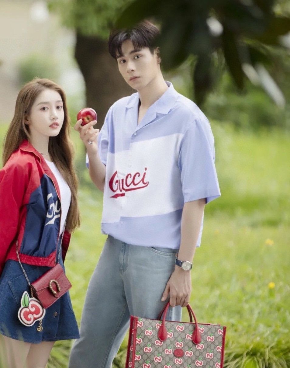 Gucci Gucci Blue and white coke short-sleeved shirt 2501-Nextarro Size US S / EU 44-46 / 1 - 5 Thumbnail