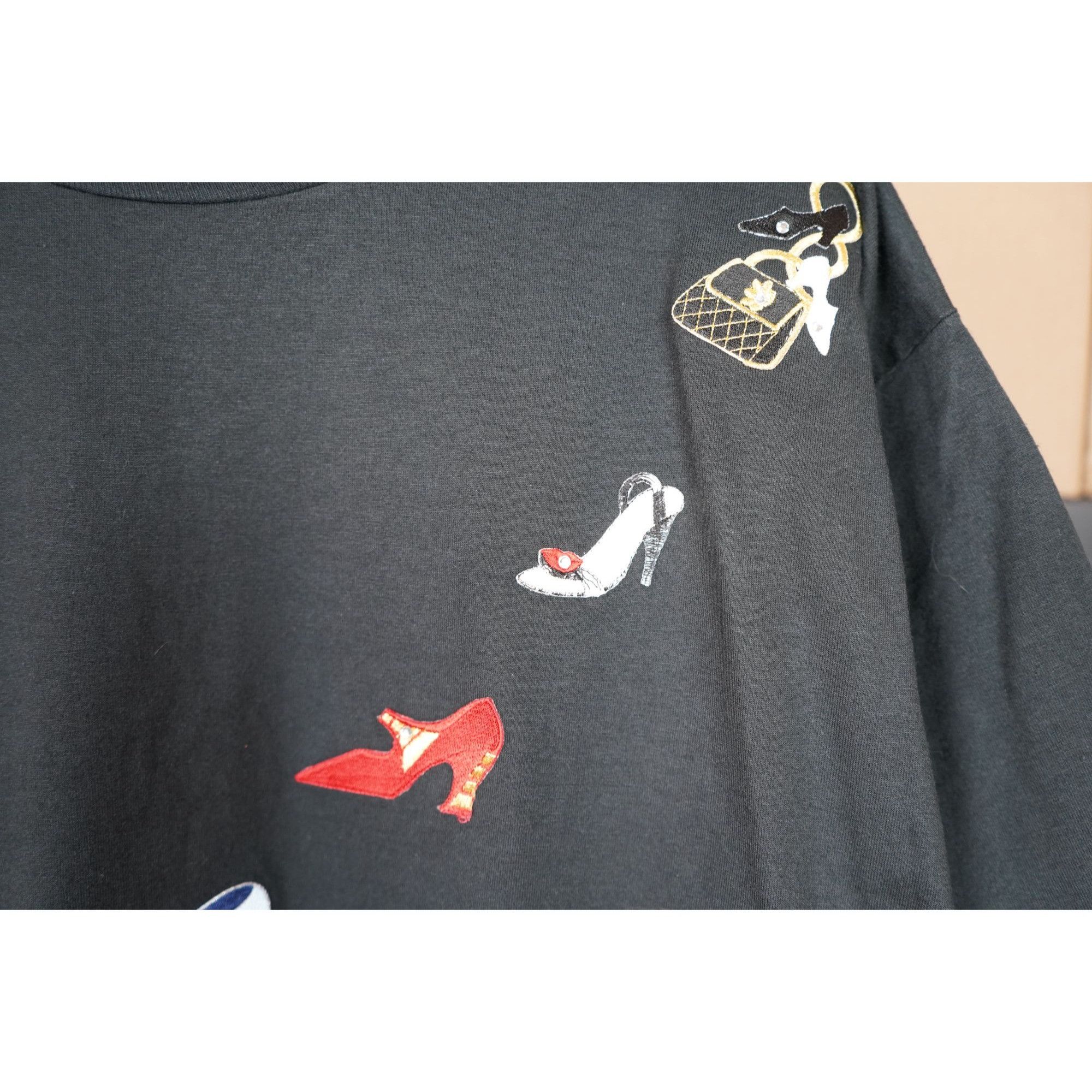 Vintage Women's XL Black Vintage Tshirt Footwear Embroidery #434 Size XL / US 12-14 / IT 48-50 - 4 Thumbnail