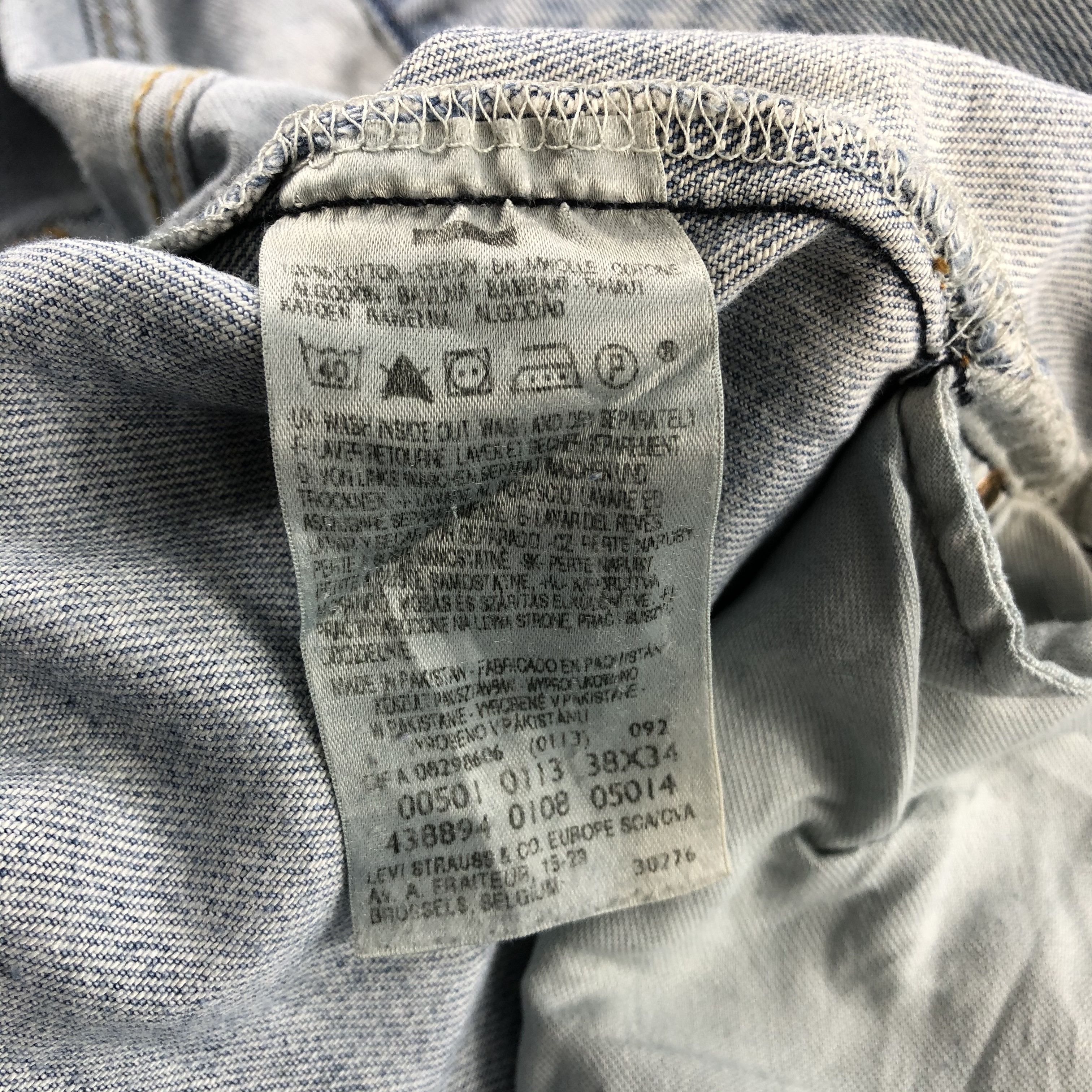 Levi's Vintage 90s Light Wash Levis 501 Jeans-JM2402 Size US 36 / EU 52 - 17 Thumbnail