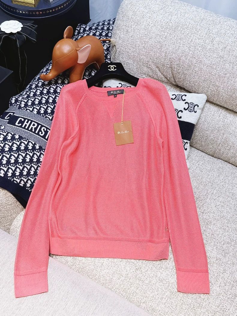 Loro Piana LORO PIANA Rose red round neck long sleeve knit sweater Size XS / US 0-2 / IT 36-38 - 1 Thumbnail