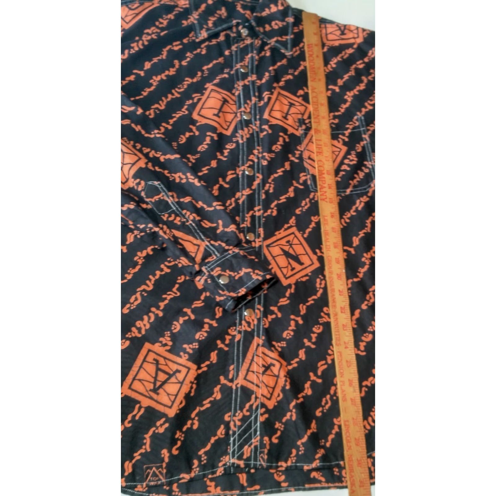 MadeMe VINTAGE Homemade African Tribal Print Shirt Men XL Black Orange Long Sleeve Snap Collar Size US XL / EU 56 / 4 - 4 Thumbnail