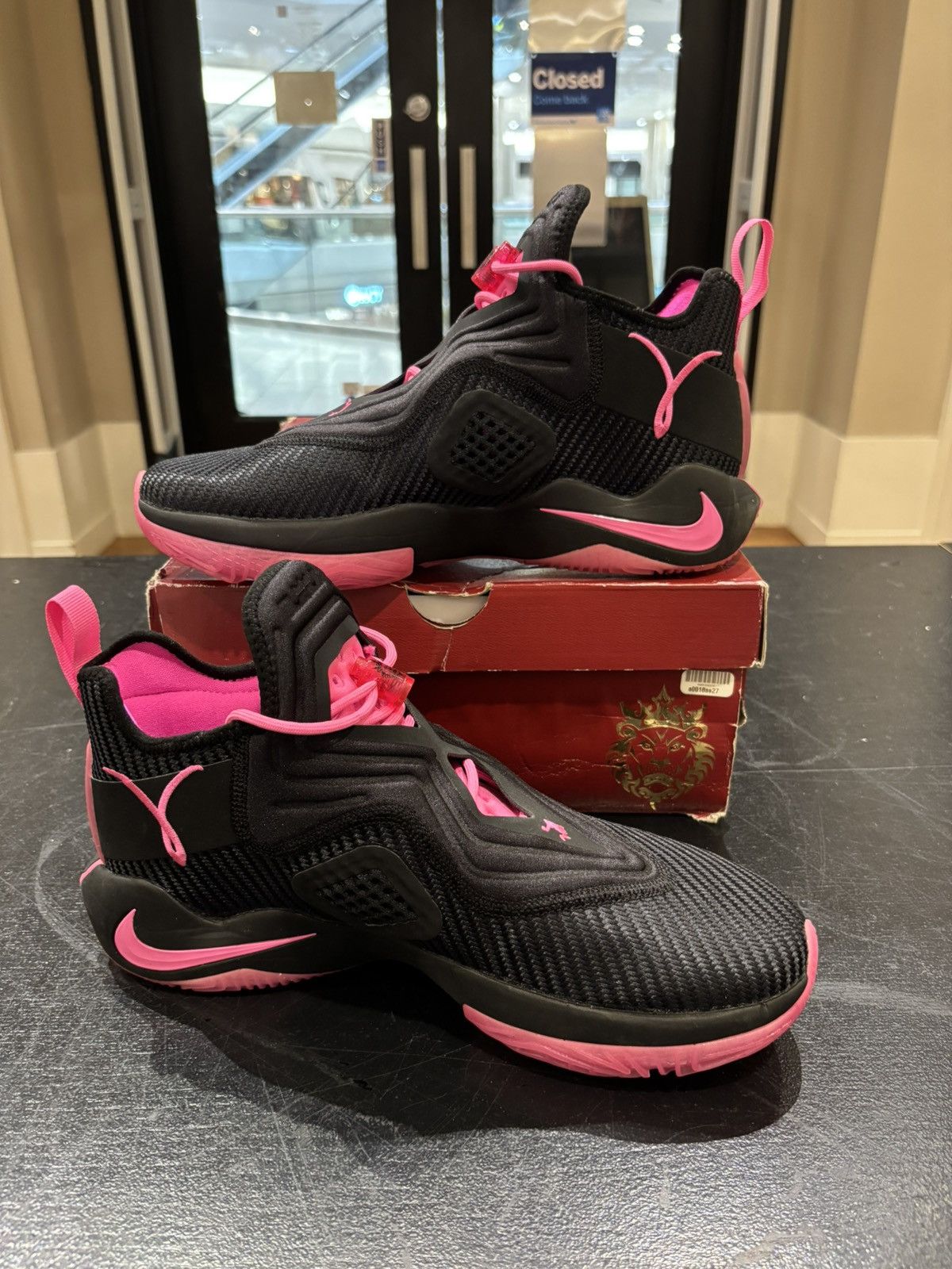Nike Lebron 14 ‘Kay Yow’ Size US 10 / EU 43 - 2 Thumbnail