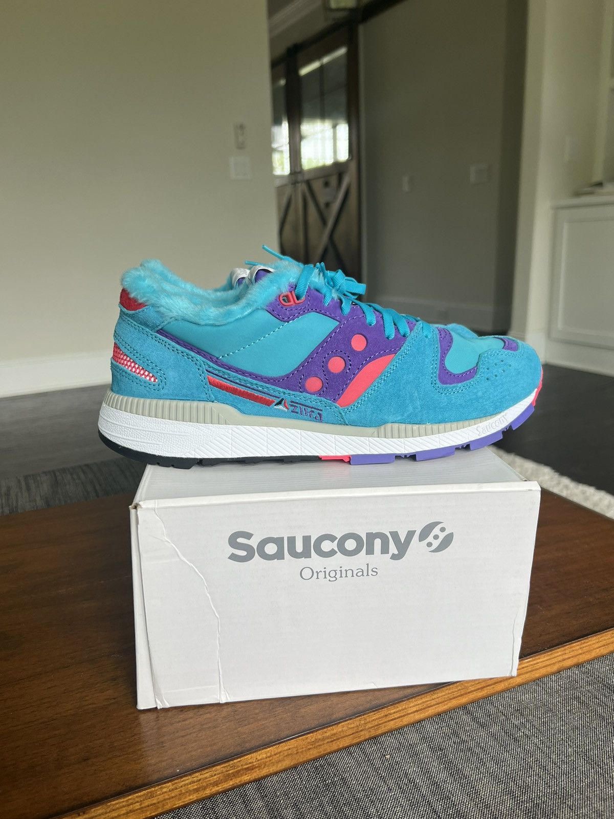 image of Saucony Azura Lite 'ski Jacket - Light Blue' 2021 Shoes, Men's (Size 9)