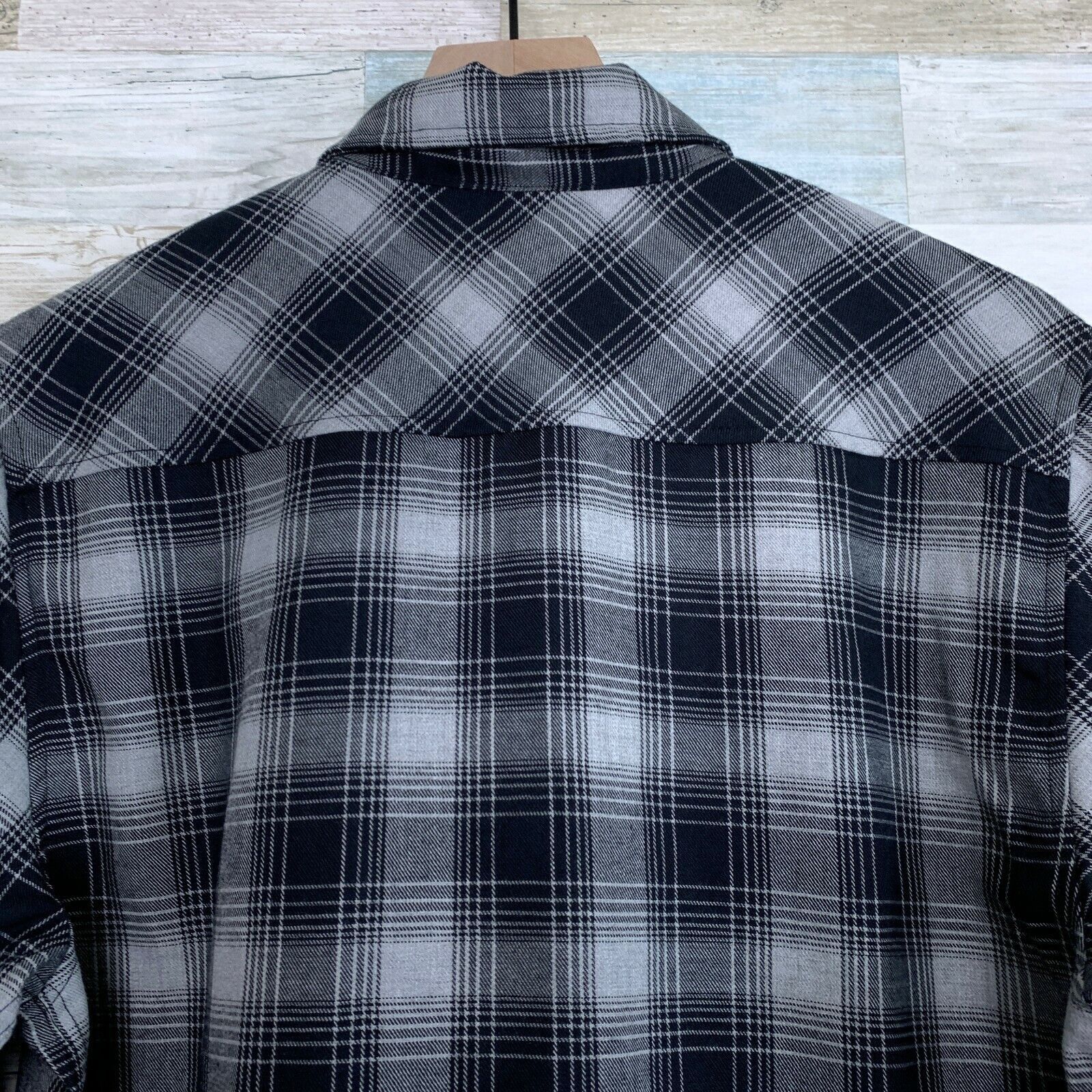 Under Armour Under Armour South Carolina Gamecocks Plaid Shirt Mens S Size US S / EU 44-46 / 1 - 8 Thumbnail