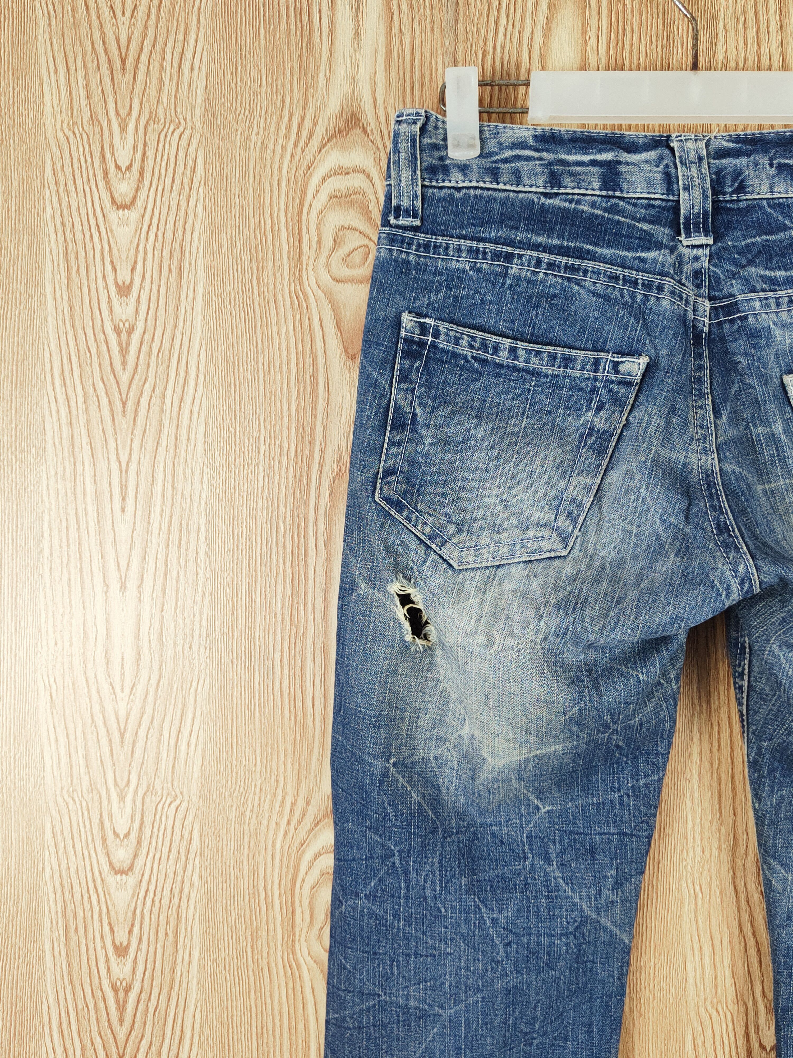 Japanese Brand Japanese Brand Dark Blue Distressed Ripped Jeans #S2769 Size US 29 - 8 Thumbnail