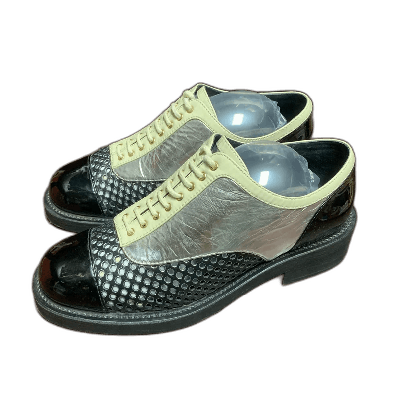 Chanel Chanel Classic Oxford Shoes Size 36 Size US 6 / IT 36 - 1 Thumbnail