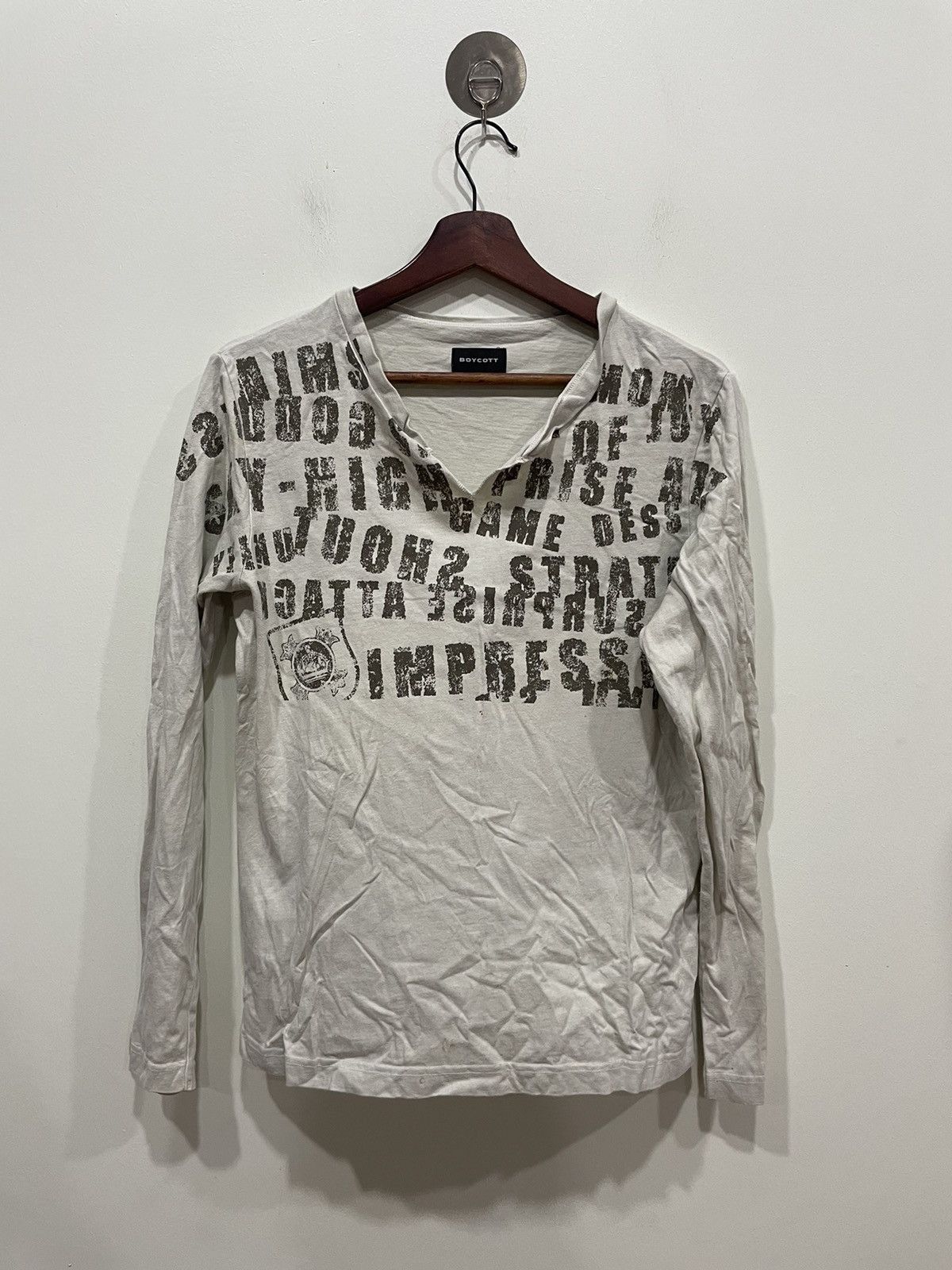 Boycott Boycott Vneck Tshirt Size US S / EU 44-46 / 1 - 1 Thumbnail