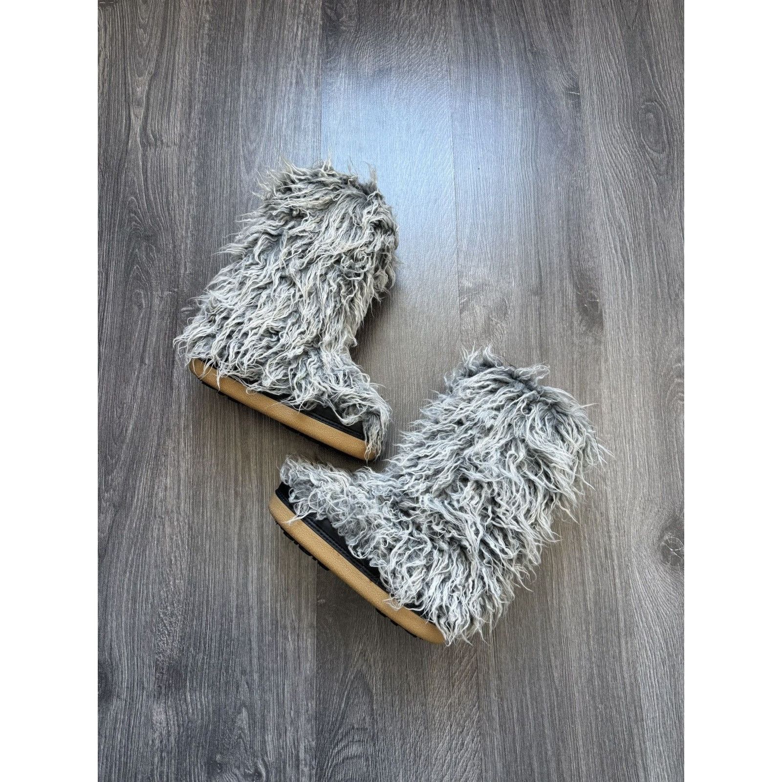 Japanese Brand × Moon Boot × Vintage 90s Vintage Modes Moon Boots Style Yeti Fur Boots Size US 6 / IT 36 - 1 Thumbnail