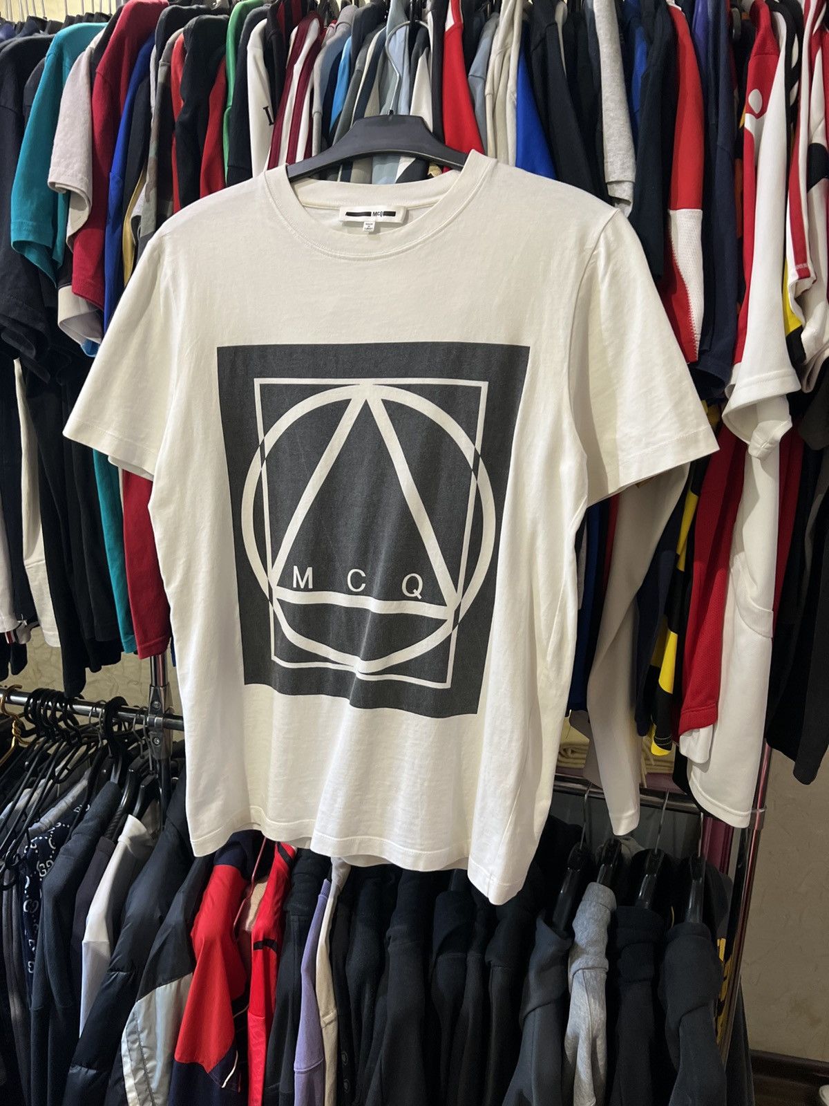 Alexander McQueen VINTAGE ALEXANDER MCQUEEN MCQ WHITE BIG BOX LOGO T SHIRT Size US L / EU 52-54 / 3 - 1 Thumbnail