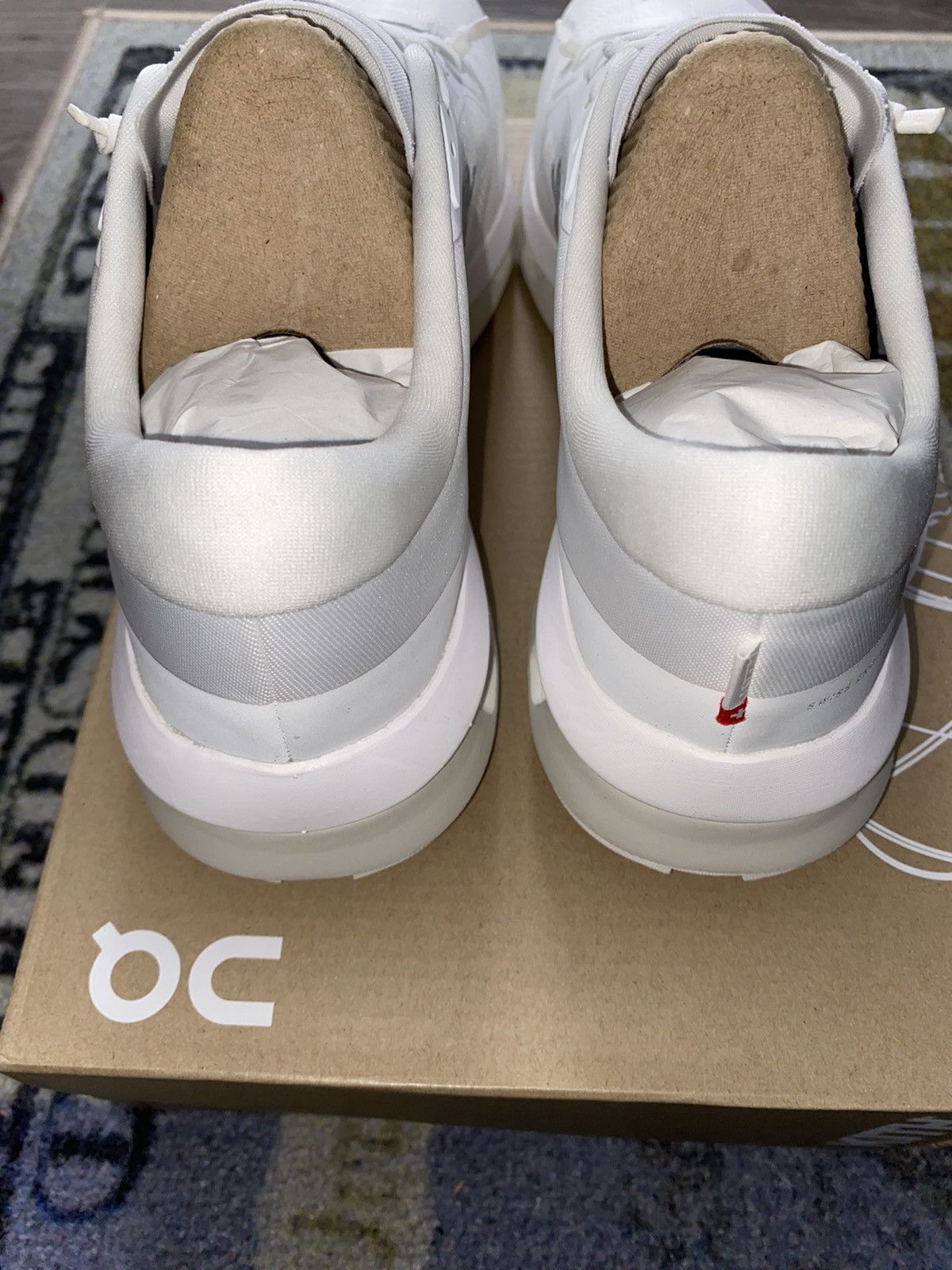Kith × On On Running Cloudzone Kith White Ice Size US 7 / EU 40 - 6 Thumbnail