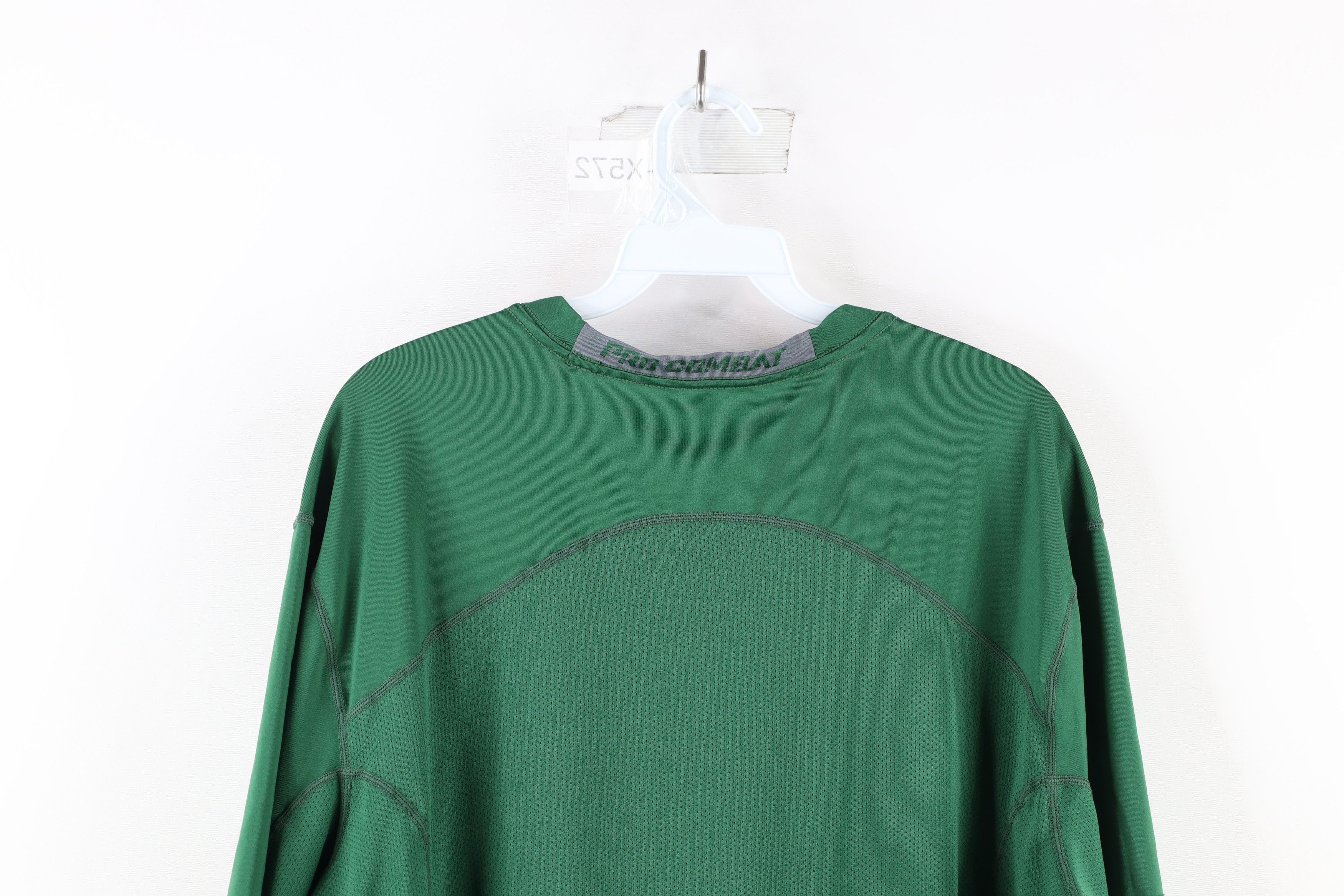 Vintage Nike Pro Combat Fitted Training Short Sleeve T-Shirt Green Size US XL / EU 56 / 4 - 12 Thumbnail