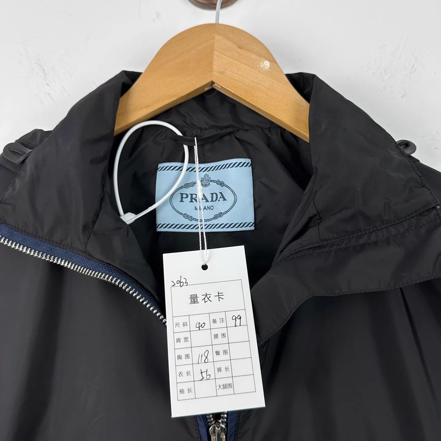 Prada Prada Recycled Nylon Shell Jacket 40 (99 New) Size S / US 4 / IT 40 - 3 Thumbnail