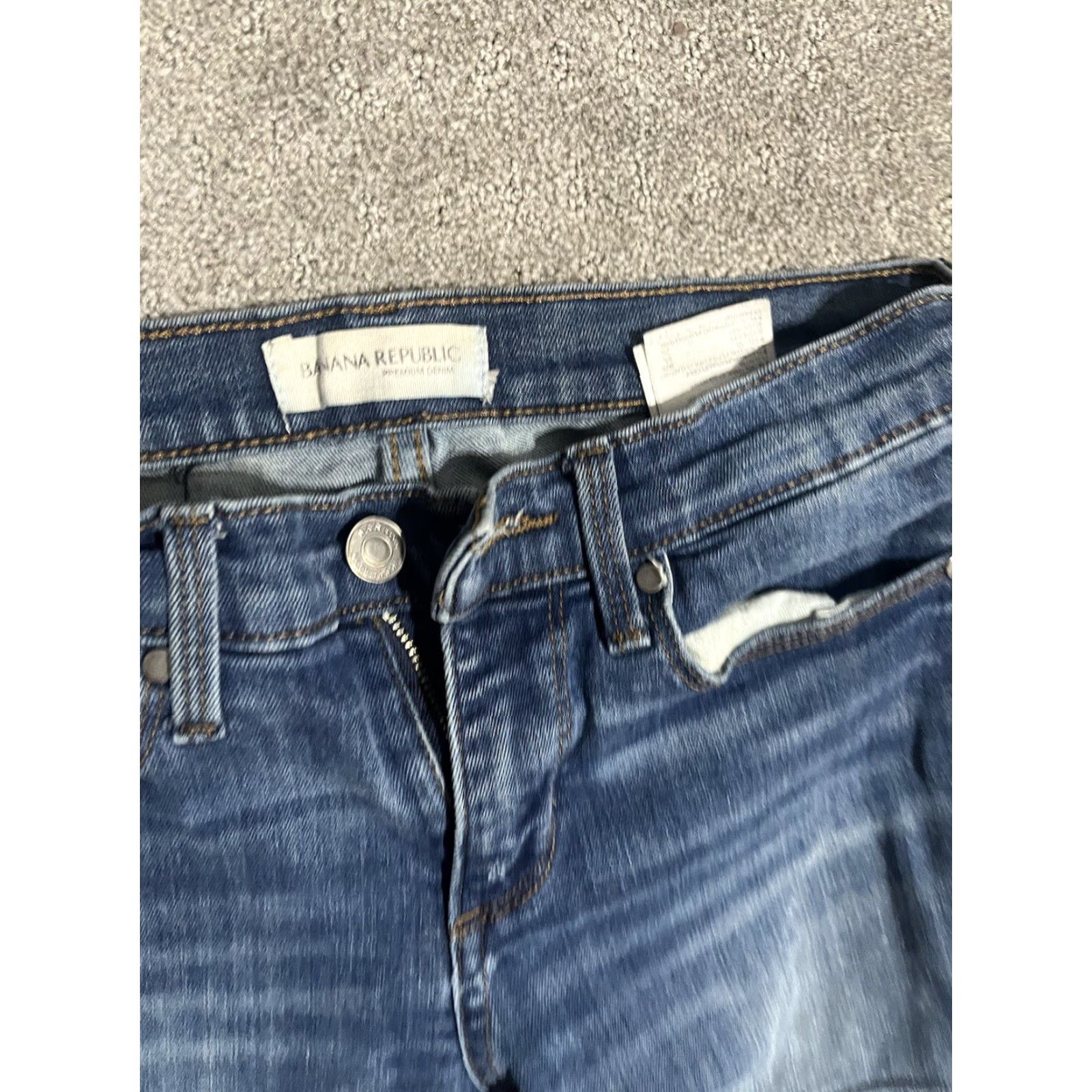 Banana Republic BANANA REPUBLIC Women's Premium Denim Skinny Ankle Jeans Size 25P Blue Destroyed Size 42" / US 20 - 3 Thumbnail
