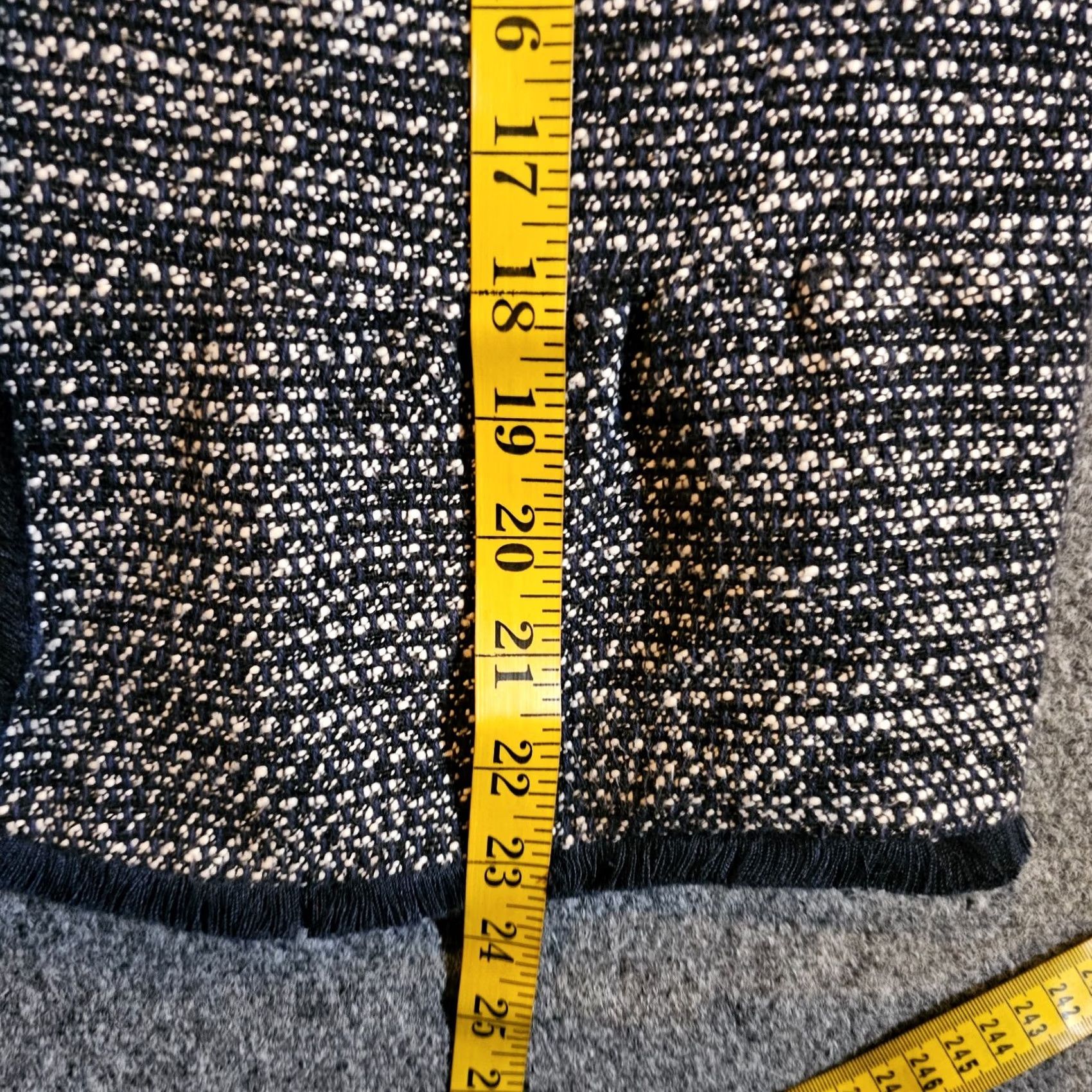 Talbots VINTAGE Talbots Blazer Womens 12 Petite Black Tweed Long Sleeve Full Zip Career Size XL / US 12-14 / IT 48-50 - 7 Thumbnail