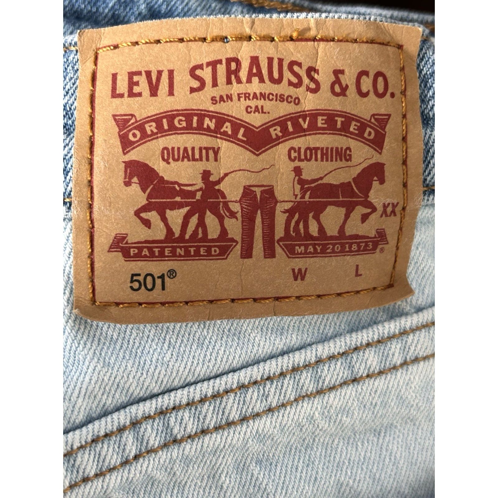 Levi's VINTAGE Levi’s 501 Button Fly 2 Tone Blue Denim Shorts sz 24 Size 42" / US 20 - 7 Thumbnail
