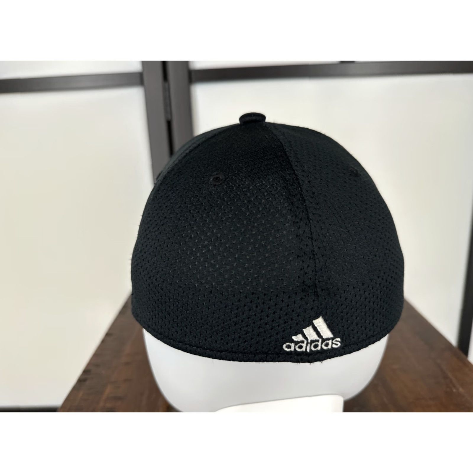 Adidas Adidas Hat Cap Fitted Adult Medium Black Polyester Embroidered A-Flex Golf Hat Cap Mens Size ONE SIZE - 6 Thumbnail