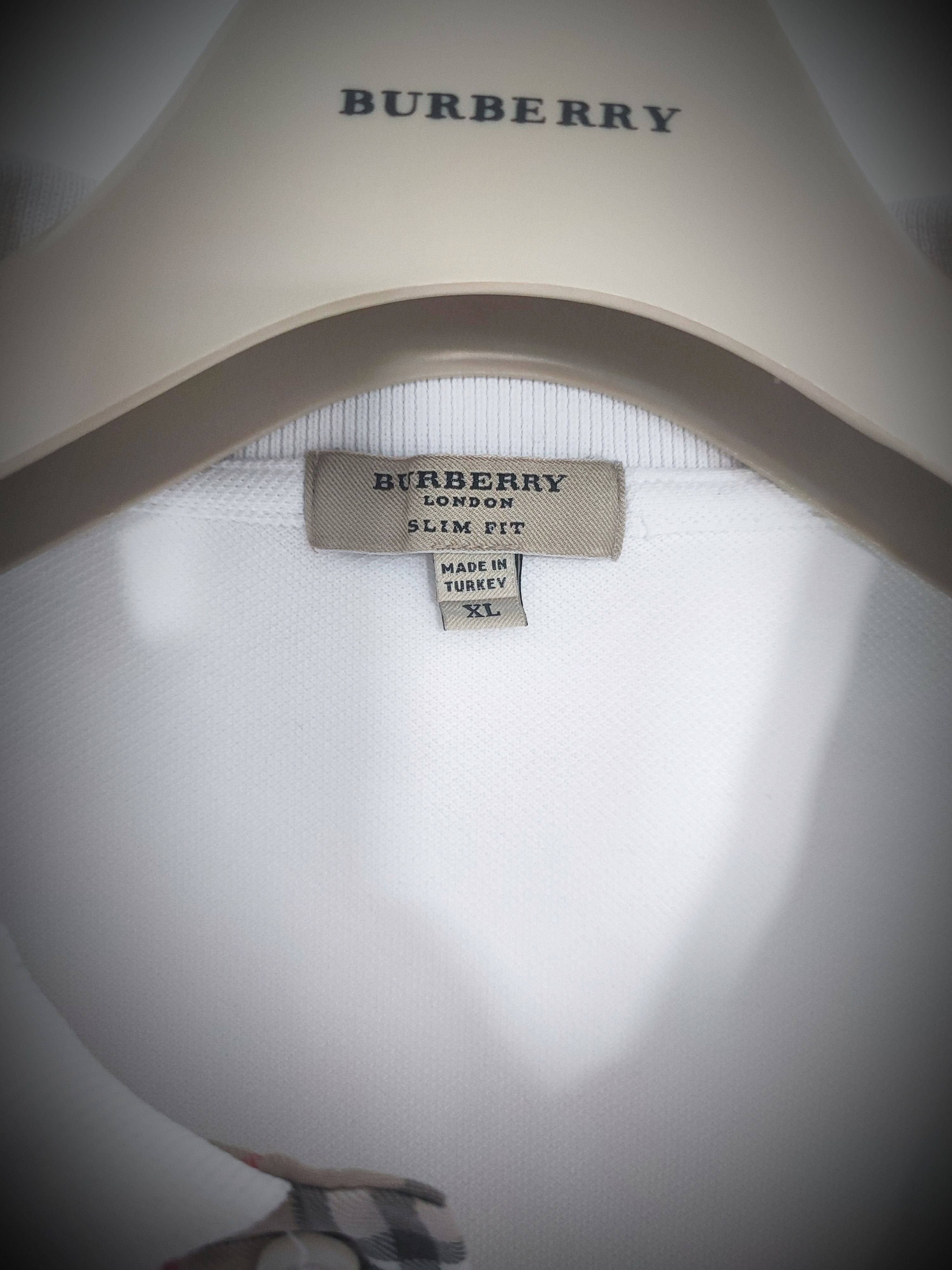 Burberry 🔥Burberry Polo size XL White🔥 Size US XL / EU 56 / 4 - 3 Thumbnail