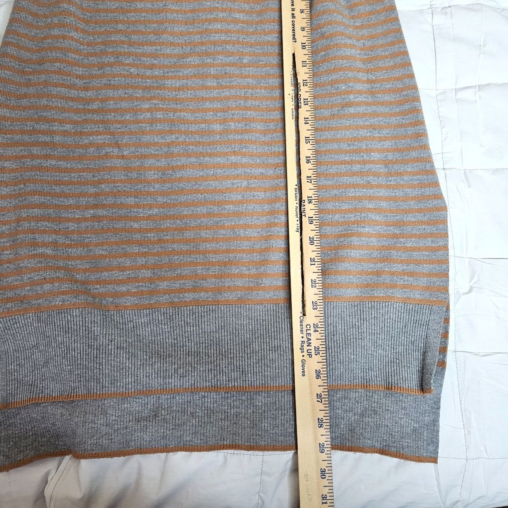 Anthropologie Anthropologie Women’s Off Shoulder Gray Stripes Sweater Cardigan L Adult Regular Size Gray Striped Knit Shirt 90s Modern Mens Womens Girls Size L / US 10 / IT 46 - 4 Thumbnail