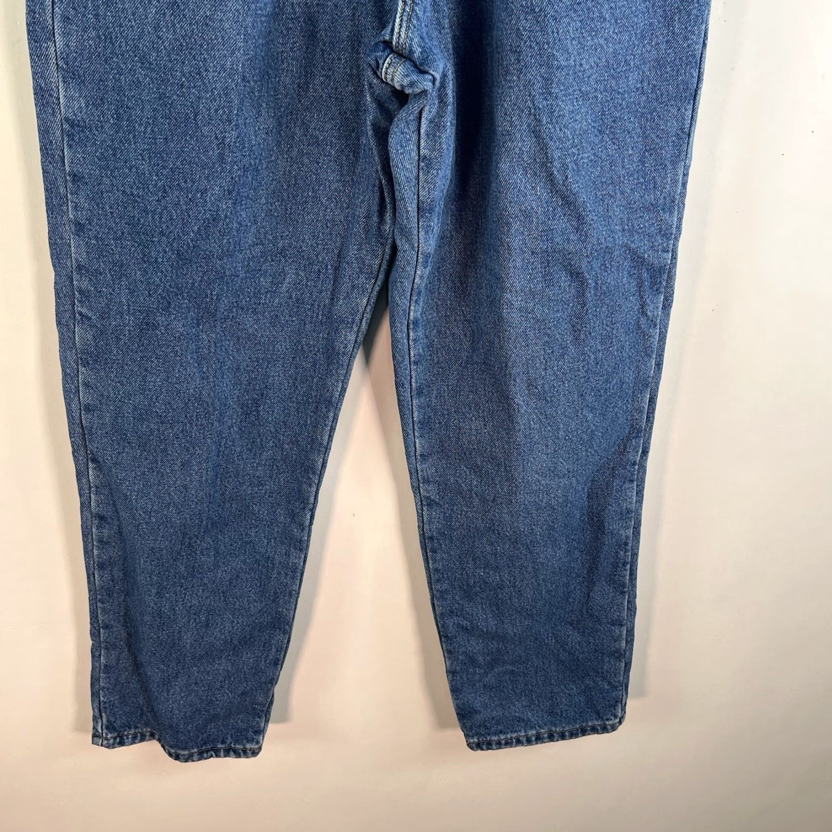 Vintage VINTAGE L.L. Bean Women's Denim Jeans Size 8 Relaxed Fit High Rise Blue 30x30 Straight Leg Size 30" / US 8 / IT 44 - 4 Thumbnail