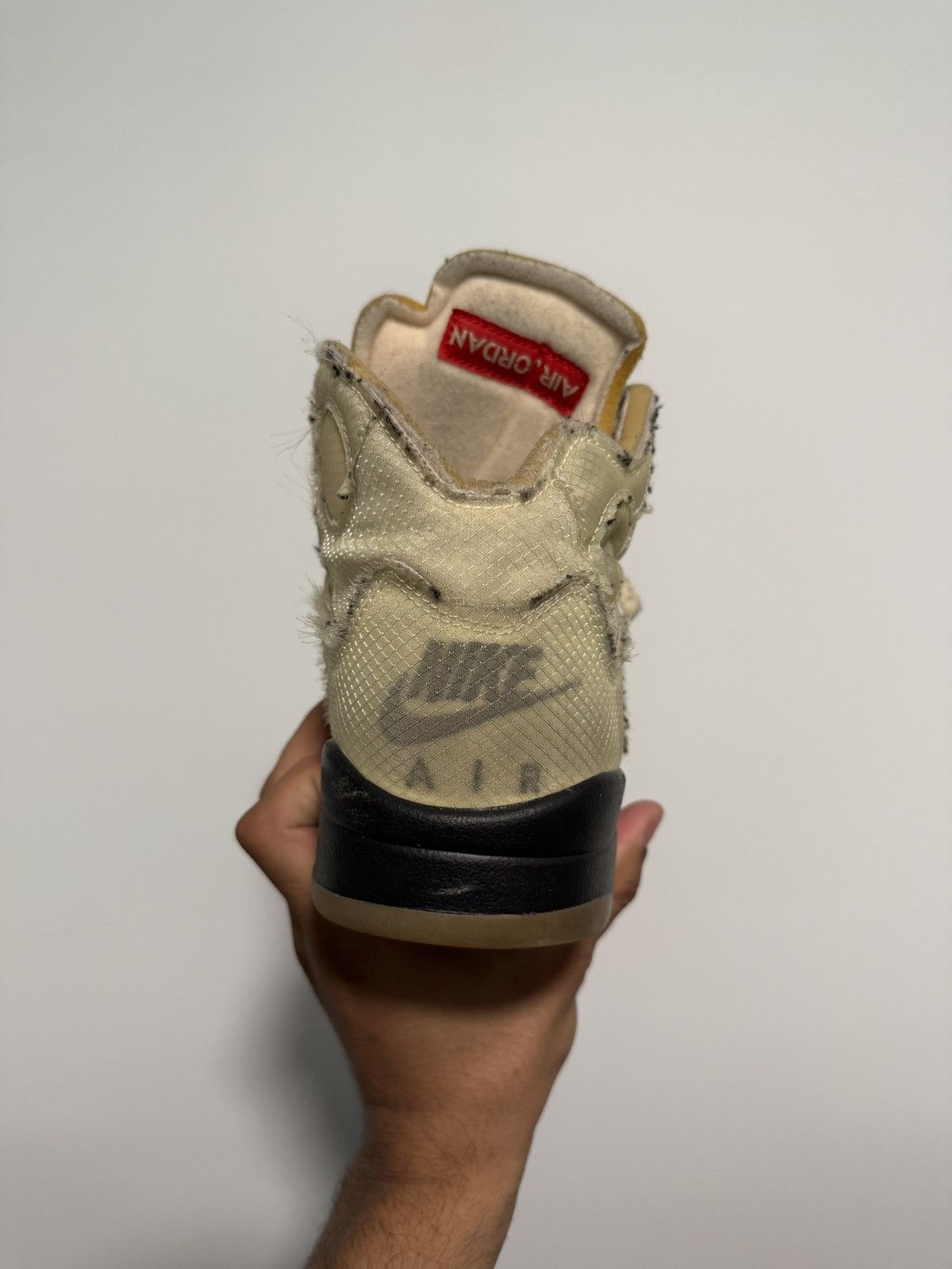 Jordan Brand × Off-White Off-White Jordan 5 ‘Sail’ Size US 9 / EU 42 - 8 Thumbnail