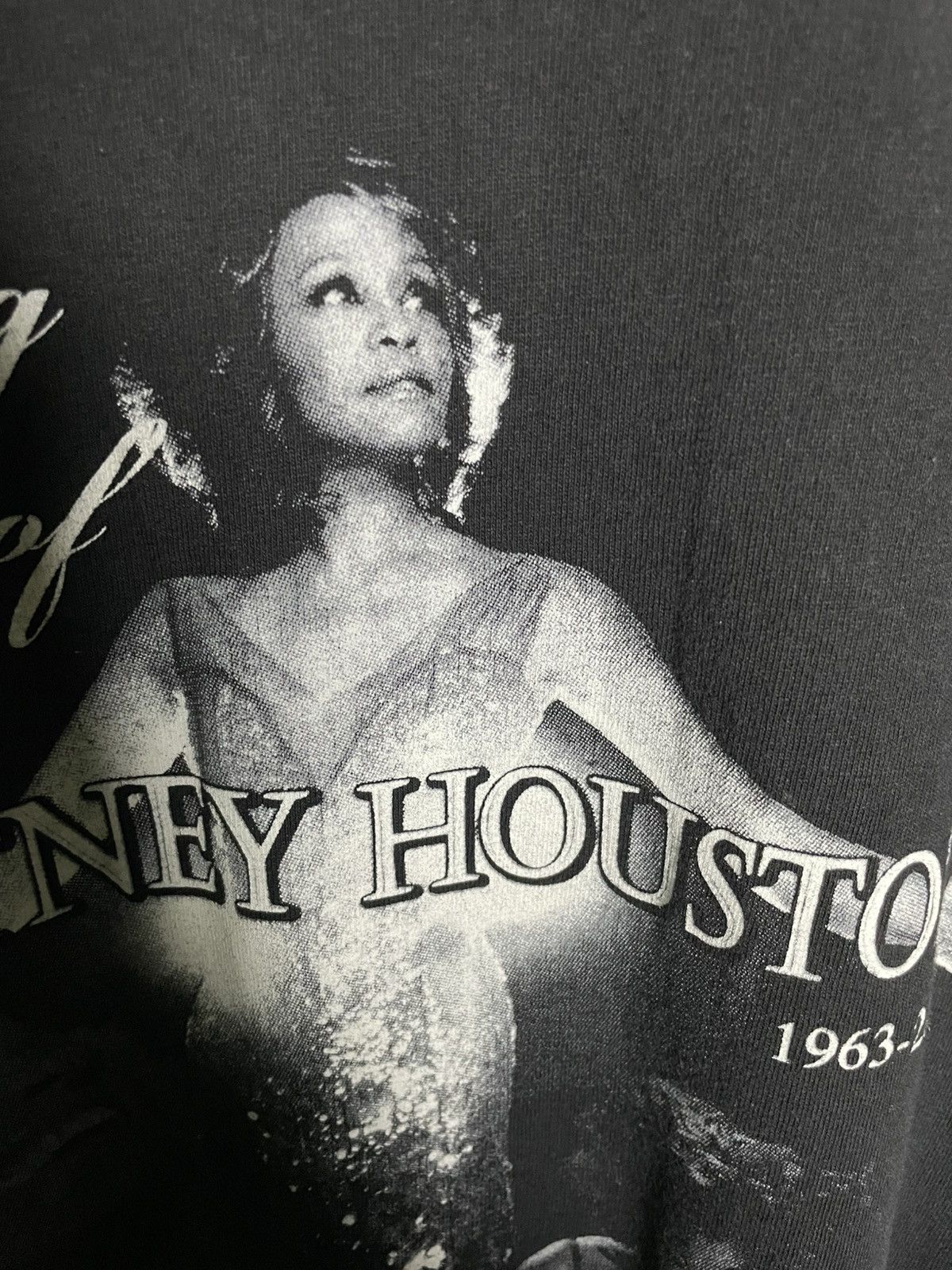 Other Vintage Whitney Housten Tribute Tee 1963 - 2012 Size US XL / EU 56 / 4 - 4 Thumbnail