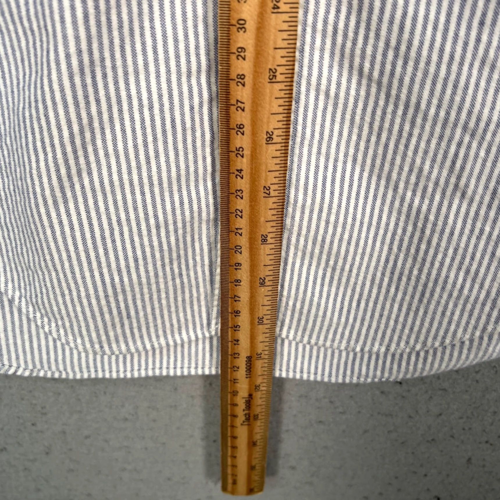 Club Monaco Club Monaco Shirt Mens Size Medium Slim Fit Striped Button-Down Blue White Size US M / EU 48-50 / 2 - 5 Thumbnail
