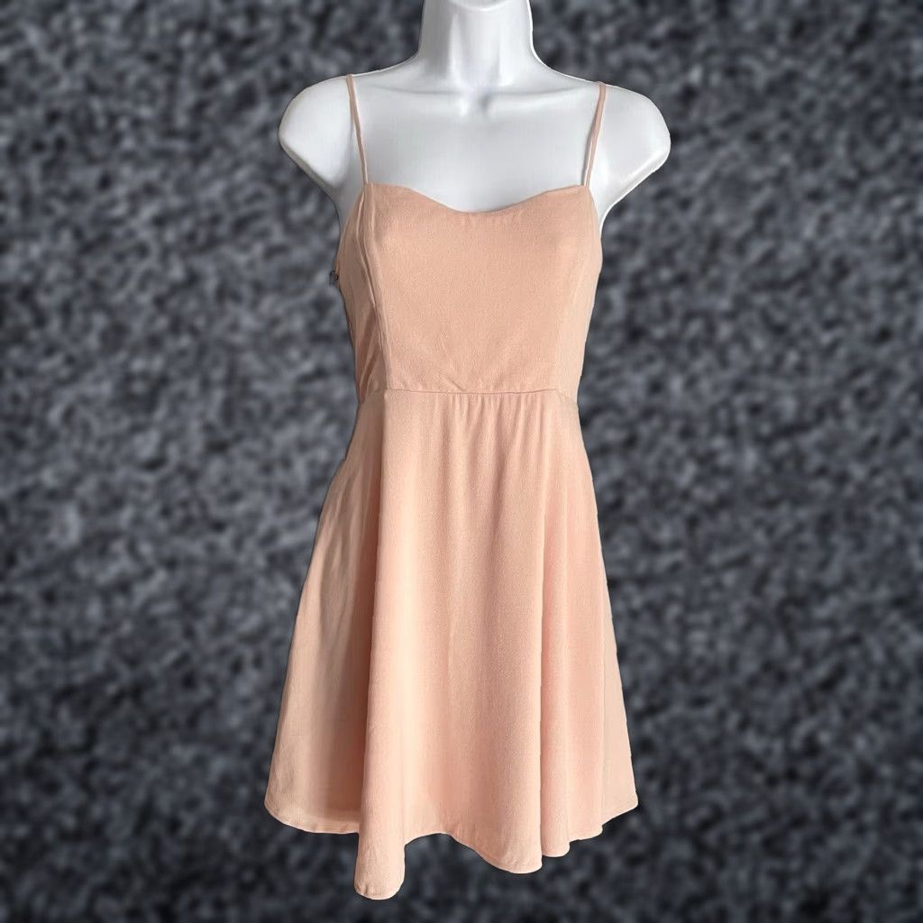 Vintage Aritzia Sunday Best Flirt Mini Dress in Rose Quartz Size 0 - Women Dress, Mini, Pink, 0, Regular, Solid, Short Size XS / US 0-2 / IT 36-38 - 1 Thumbnail