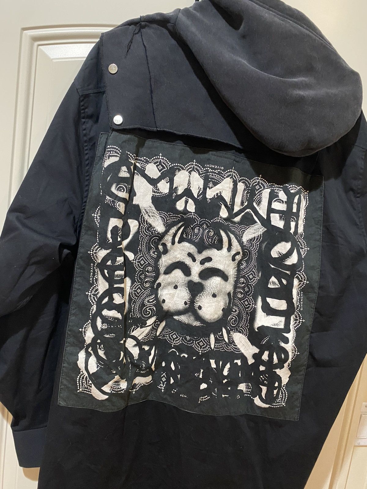 Chito × Givenchy × MMW Givenchy x CHITO International Parka Hoodie Size US L / EU 52-54 / 3 - 3 Thumbnail