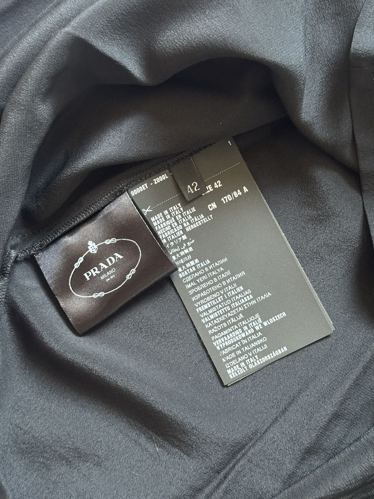 Prada Prada semi-sheer silk blouse with tank top and scarf Size M / US 6-8 / IT 42-44 - 8 Thumbnail