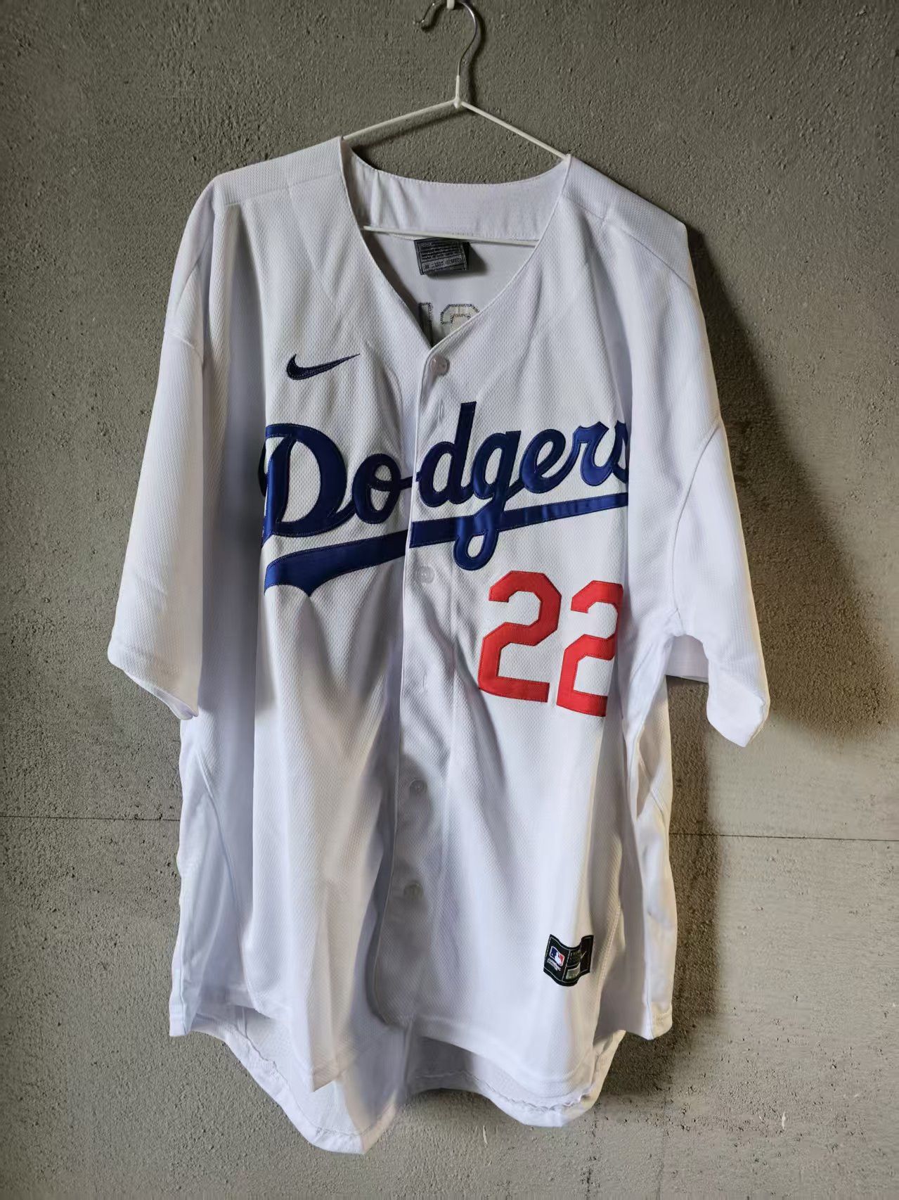 MLB Los Angeles Dodgers #22 Kershaw Jersey White Size US XL / EU 56 / 4 - 2 Thumbnail
