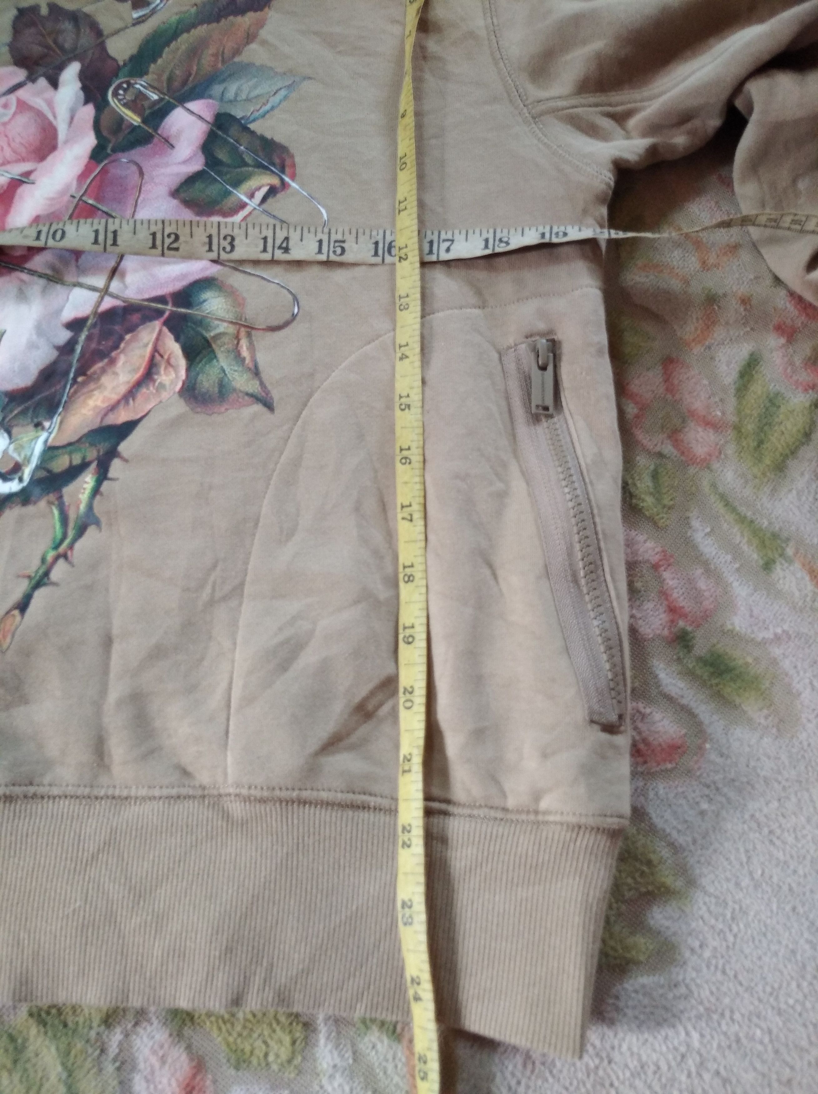 Japanese Brand × Jun Takahashi × Undercover undercover X gu flower sweatshirts designer Size US S / EU 44-46 / 1 - 13 Thumbnail