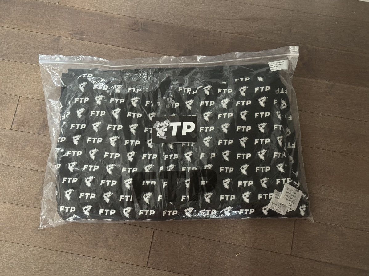 Fuck The Population FTP x Famous Allover Zip Hoodie Size US XL / EU 56 / 4 - 1 Thumbnail