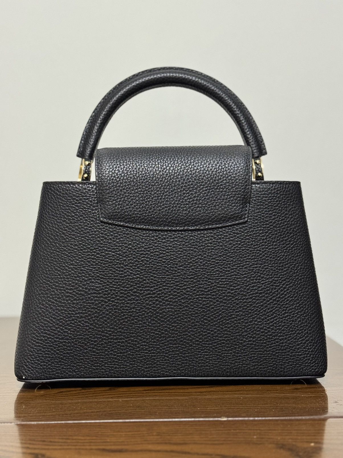 Louis Vuitton Bag Louis Vuitton Capuciness MM Size ONE SIZE - 8 Thumbnail