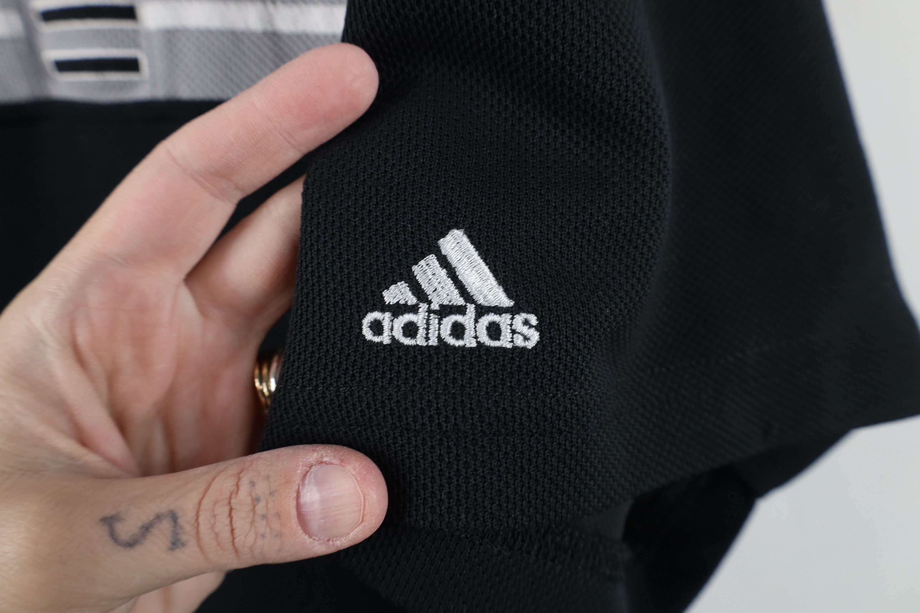Adidas Vintage Y2K Adidas Striped Knit Short Sleeve T-Shirt Black Size US XL / EU 56 / 4 - 4 Thumbnail