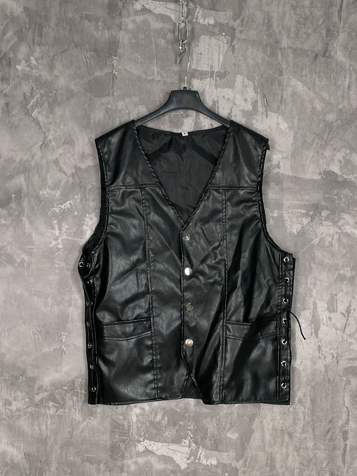 Other Vintage Faux Leather Y2K Biker Black Wings Rare Vest Size ONE SIZE - 2 Thumbnail