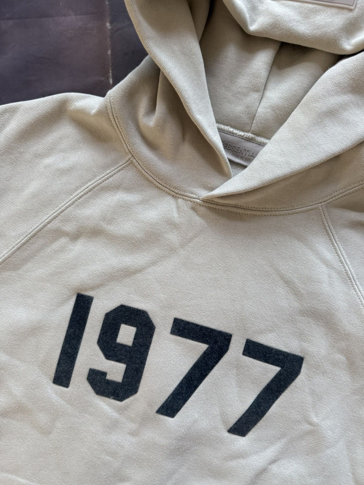 Essentials × FOG × Fear of God Fear of God Essentials 1977 Logo Wheat Pullover Hoodie sz XS Size US XS / EU 42 / 0 - 2 Thumbnail