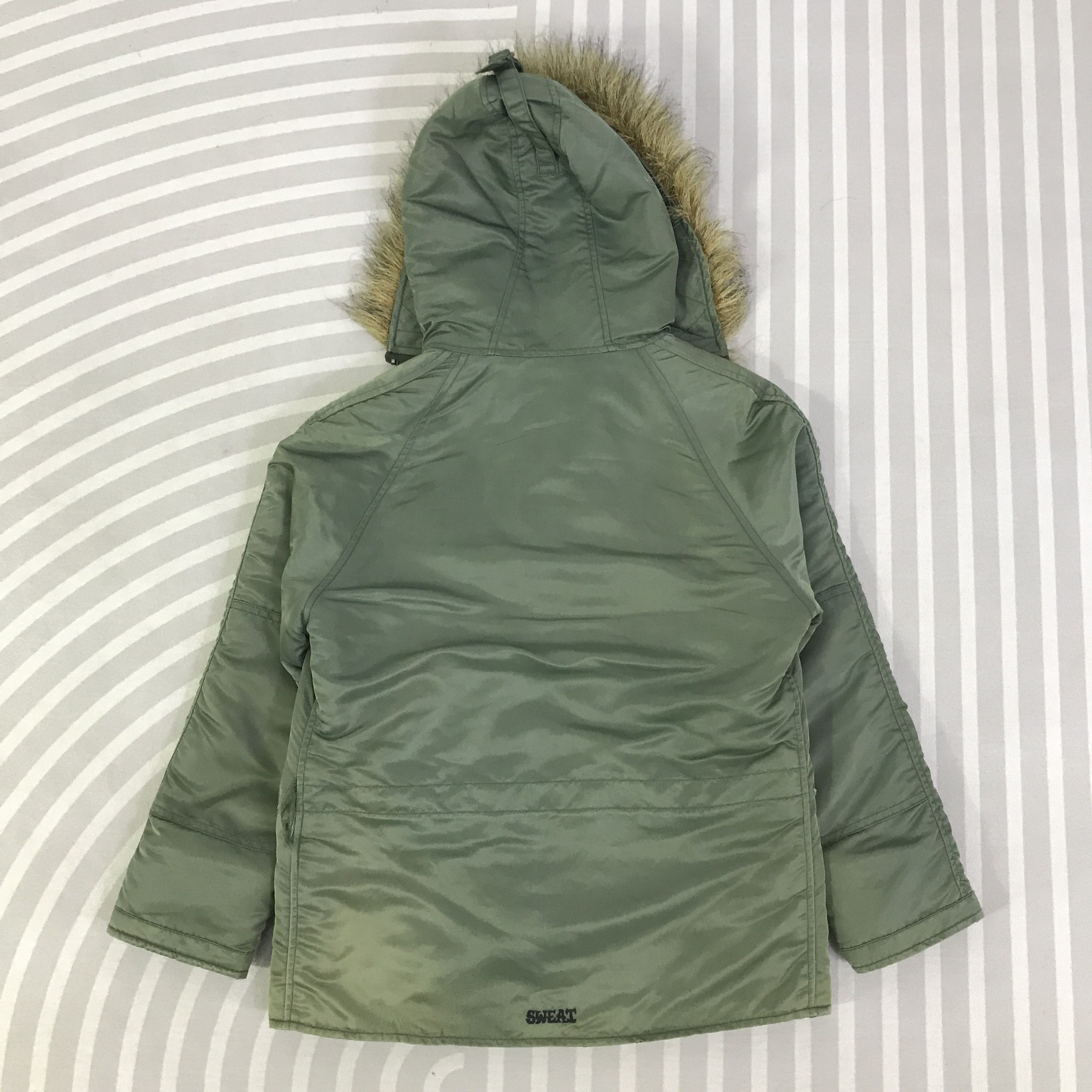 Japanese Brand Vintage RNA Japan Fur hoodie Bomber Jacket K115B15 Size US M / EU 48-50 / 2 - 3 Thumbnail