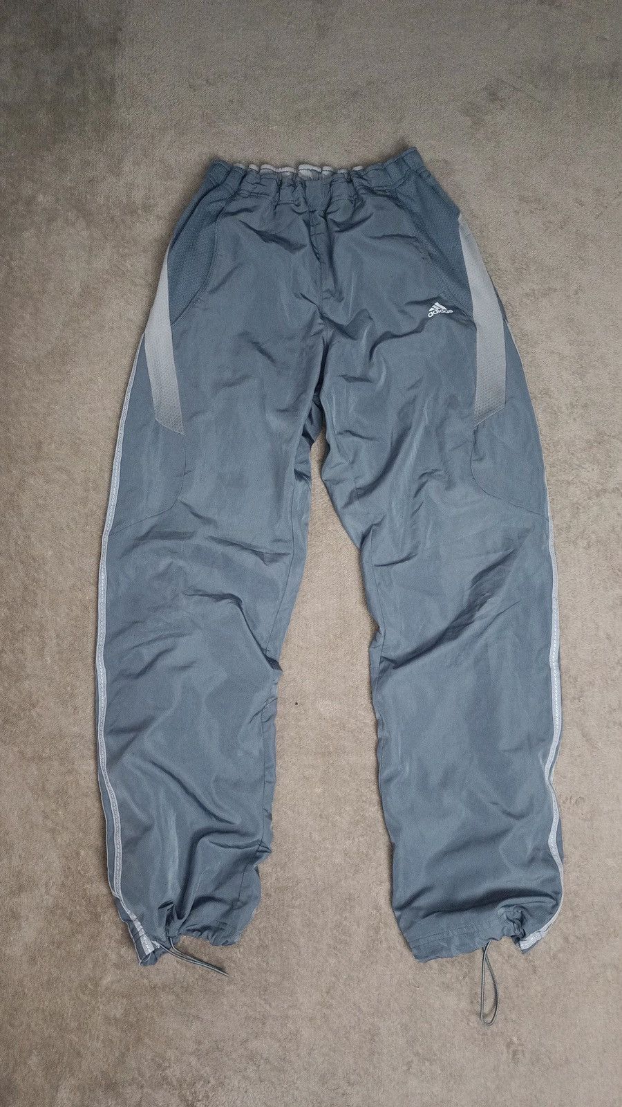 Vintage Adidas vintage Y2K parachute track pants Size US 32 / EU 48 - 1 Thumbnail