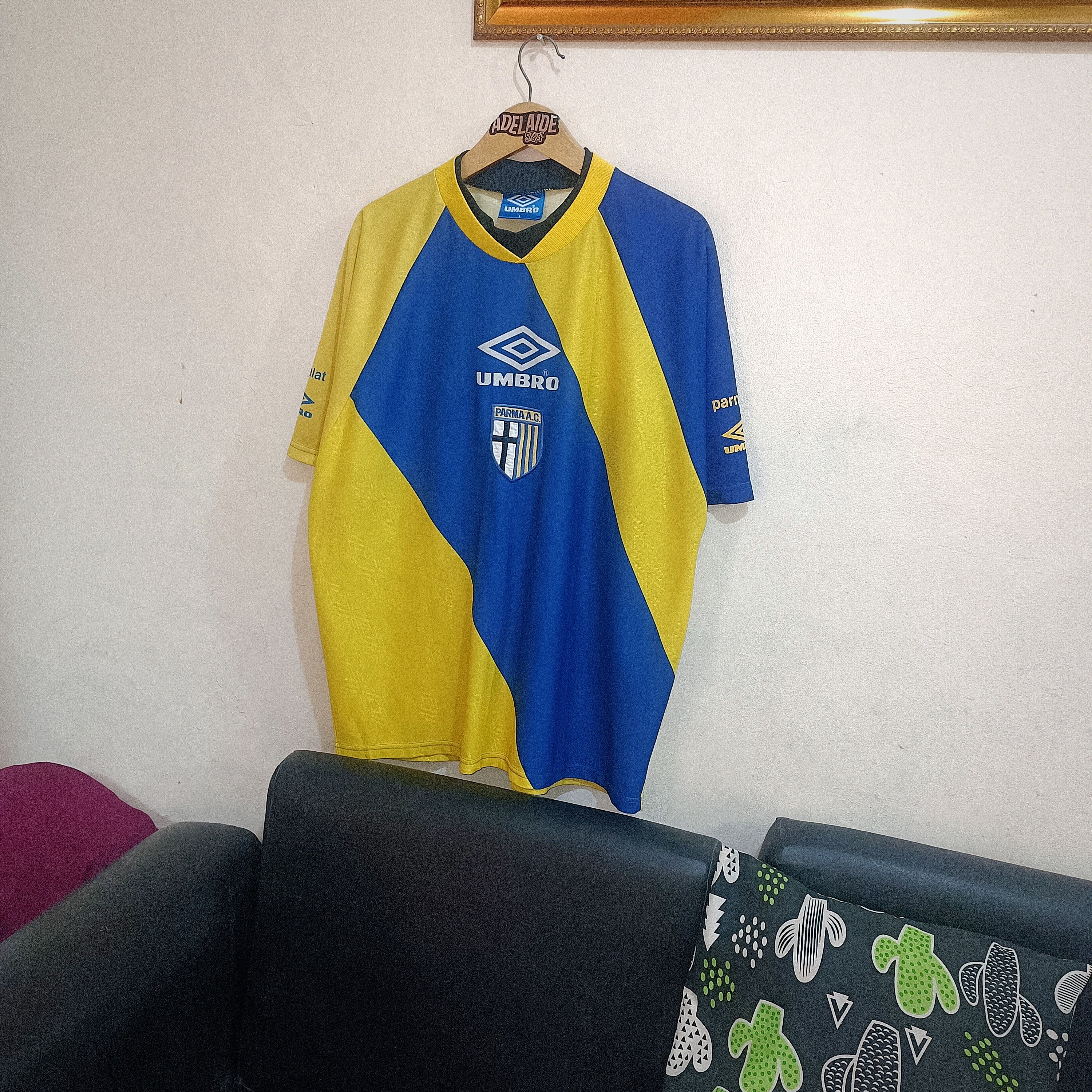 Umbro Parma Calcio 1993-1994 Training Jersey Size US L / EU 52-54 / 3 - 1 Thumbnail