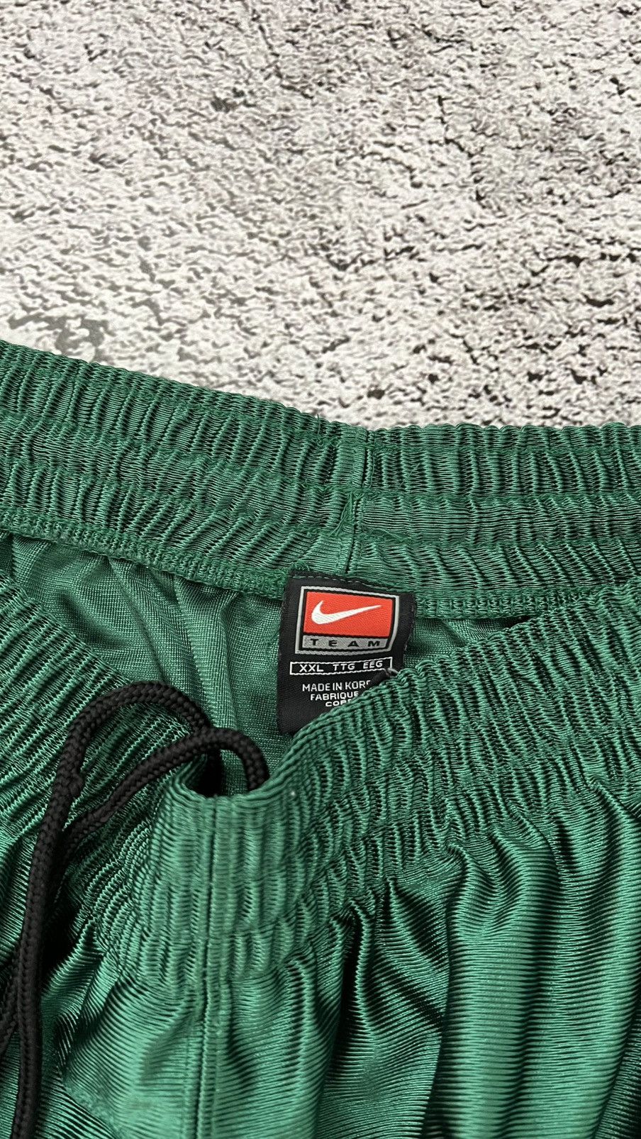 NBA × Nike × Vintage VTG 90’s Boston Celtics NBA nike vintage shorts Size US 38 / EU 54 - 4 Thumbnail