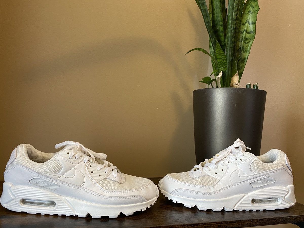 Nike Nike Air Max 90 10 size Size US 10 / EU 43 - 2 Thumbnail