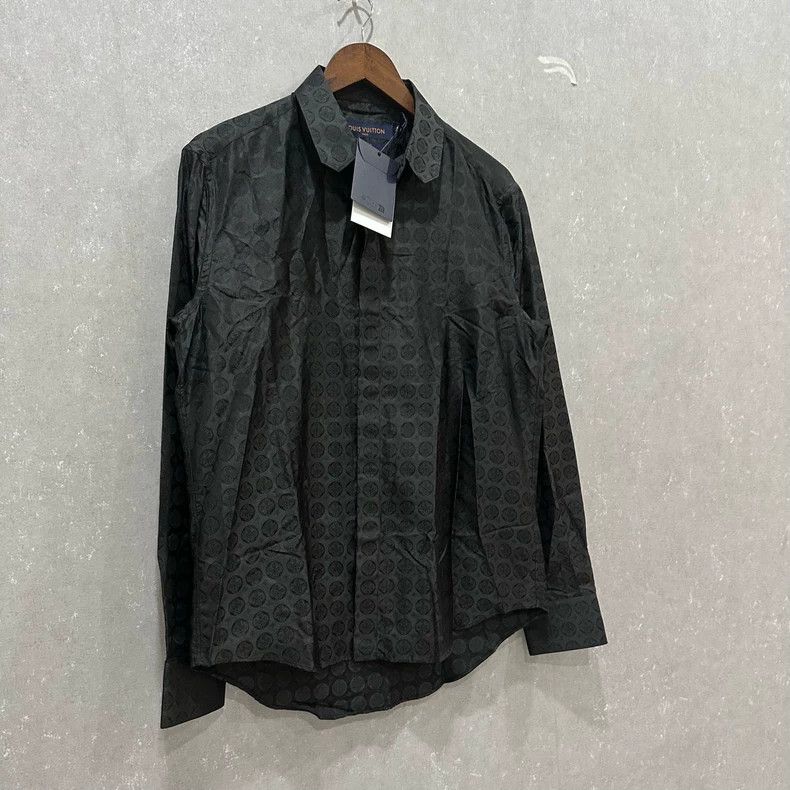 Louis Vuitton Louis Vuitton size 39 Black silk patterned shirt 2505-Next Size US M / EU 48-50 / 2 - 3 Thumbnail
