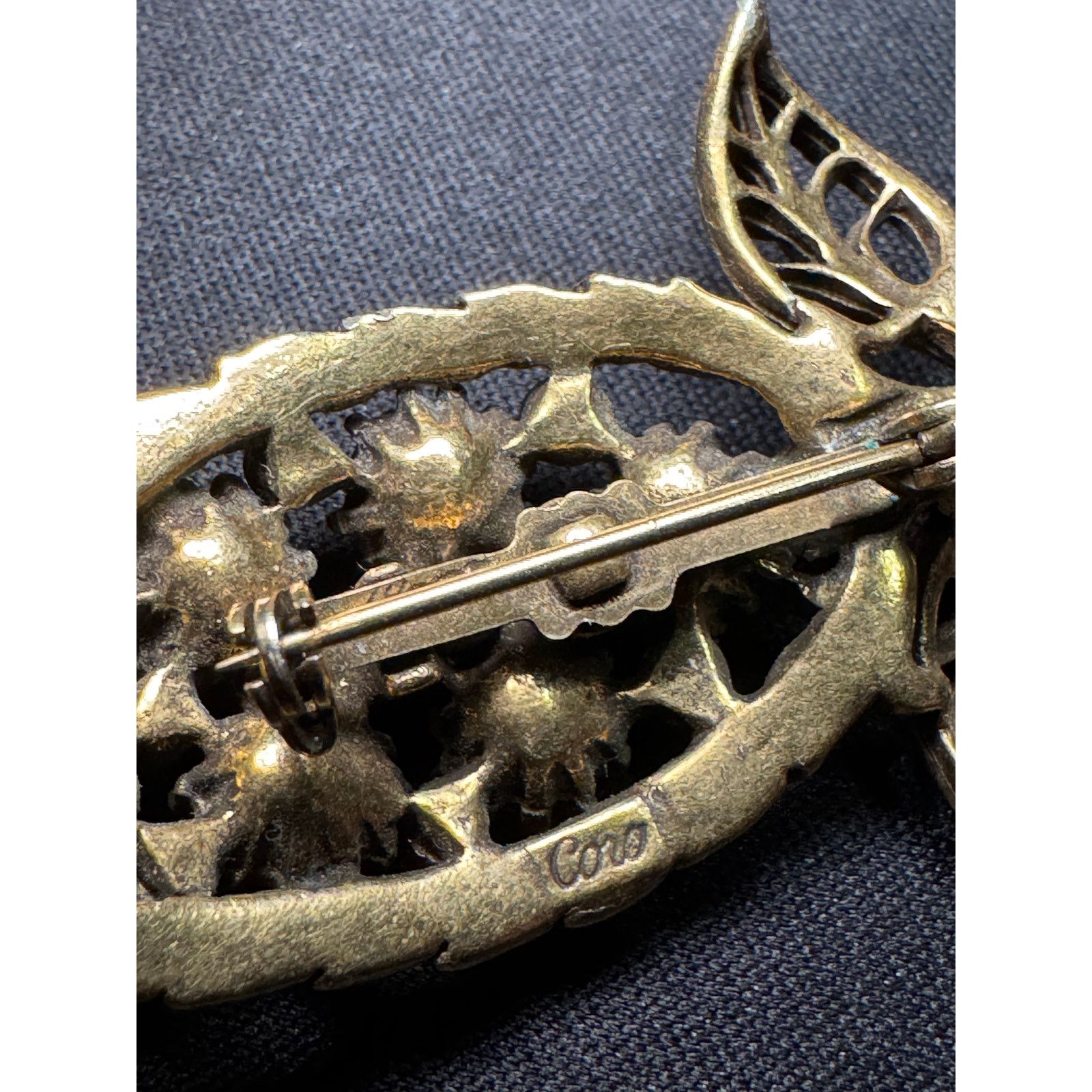 Other Vintage Coro Gold Tone Faceted Crystals Leaf Brooch Size ONE SIZE - 4 Thumbnail