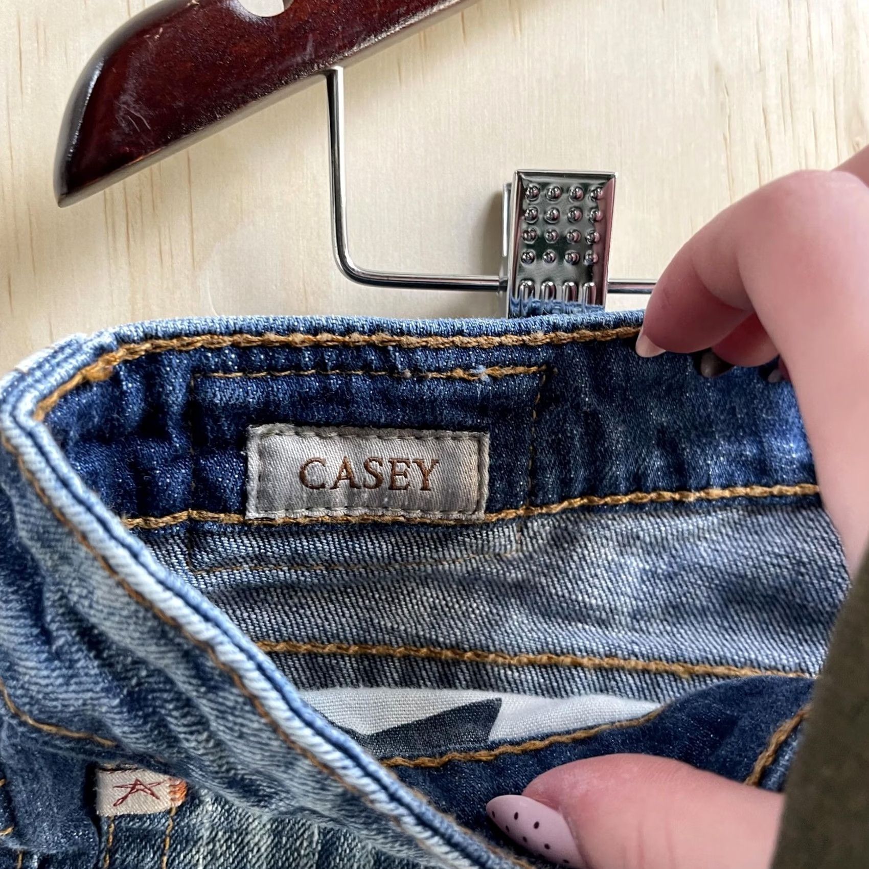 Vintage Big Star Casey Jeans Womens 31R Medium Wash Blue Cropped Distressed Embroidered Size 24" / US 00 / IT 34 - 6 Thumbnail