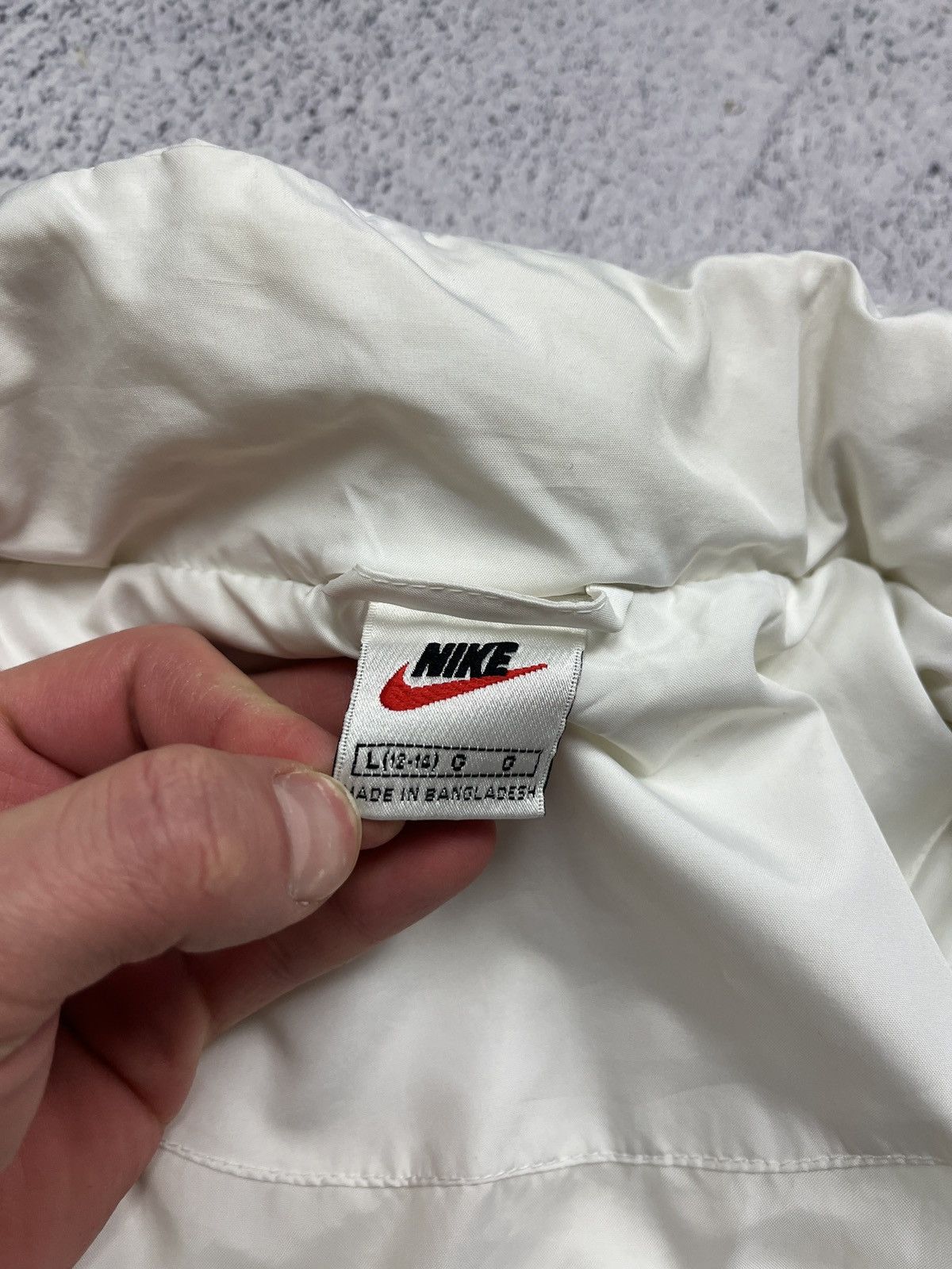 Nike RARE Vintage Nike Puffer Jacket Spellout Big Logo 90’s Y2k Size US S / EU 44-46 / 1 - 20 Thumbnail