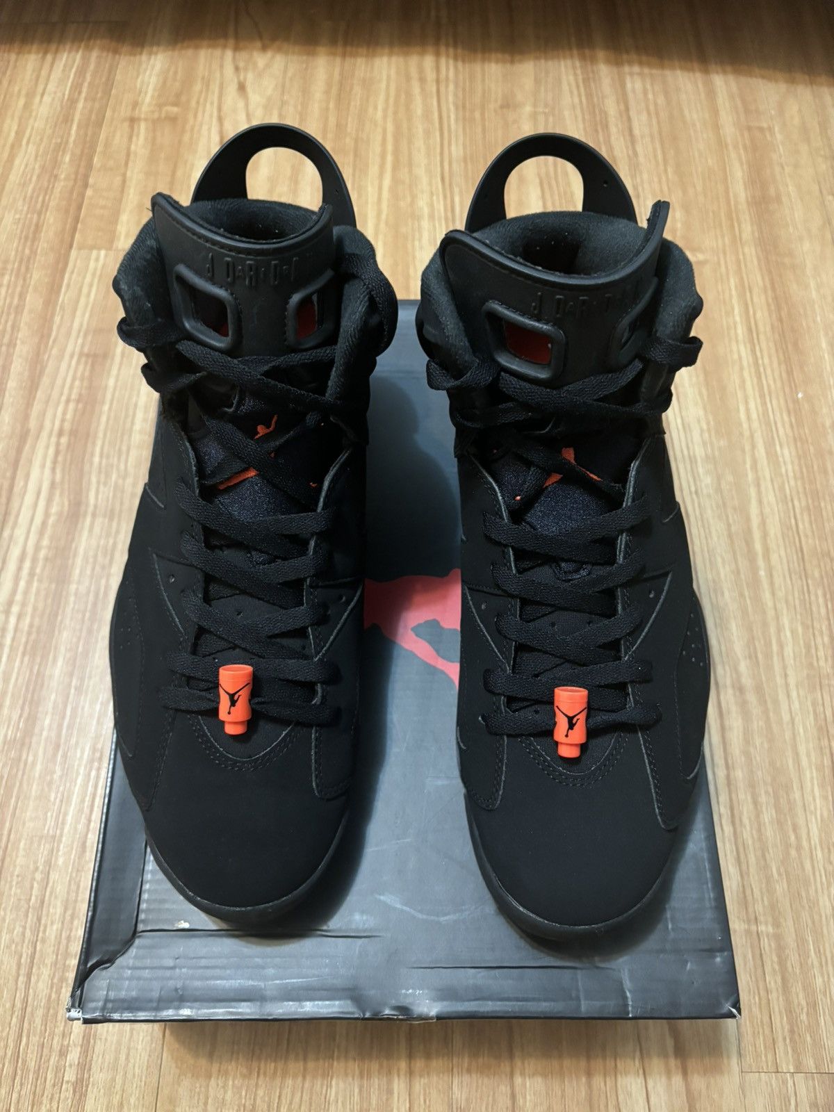 Nike AIR JORDAN 6 RETRO BLACK/INFRARED Size US 11 / EU 44 - 2 Thumbnail